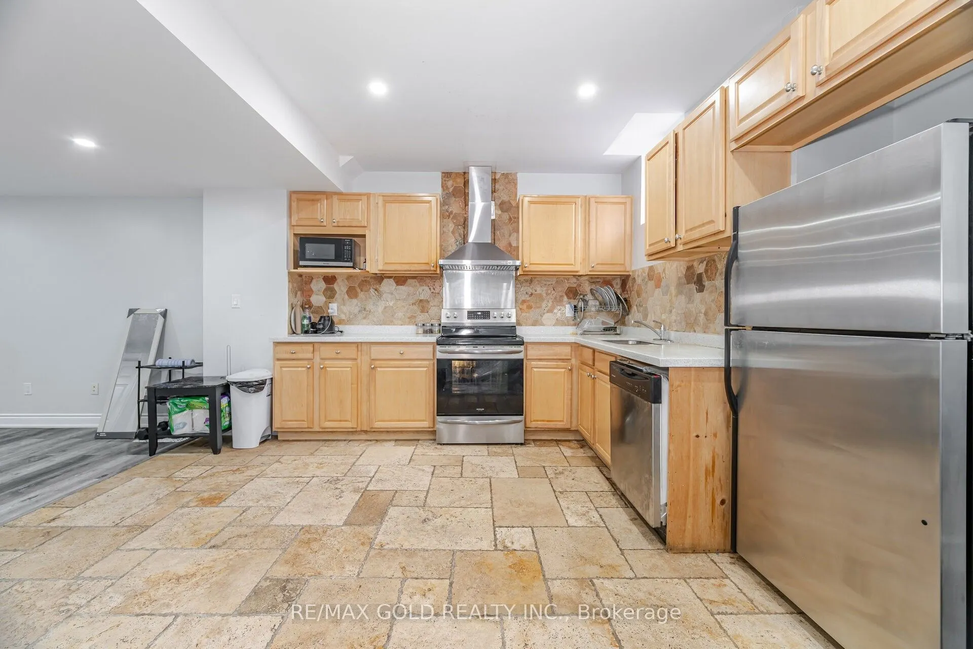 2 Belleville Drive