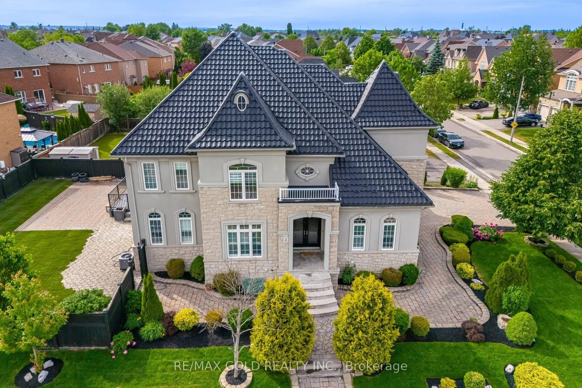 2 Belleville Drive