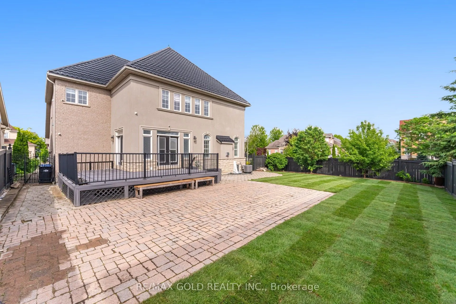 2 Belleville Drive
