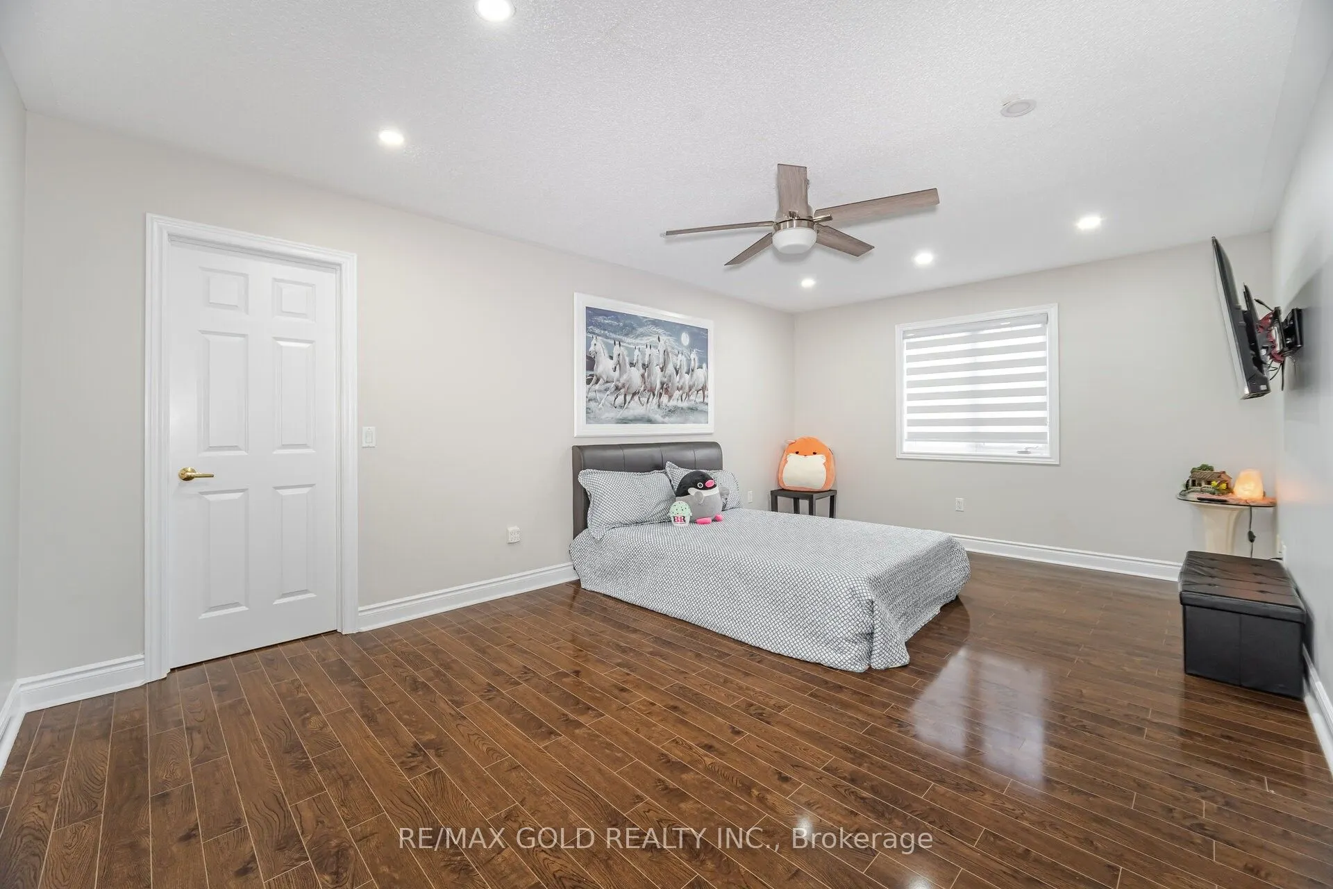 2 Belleville Drive