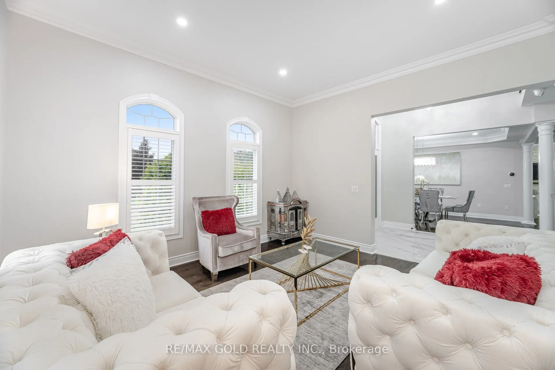 2 Belleville Drive