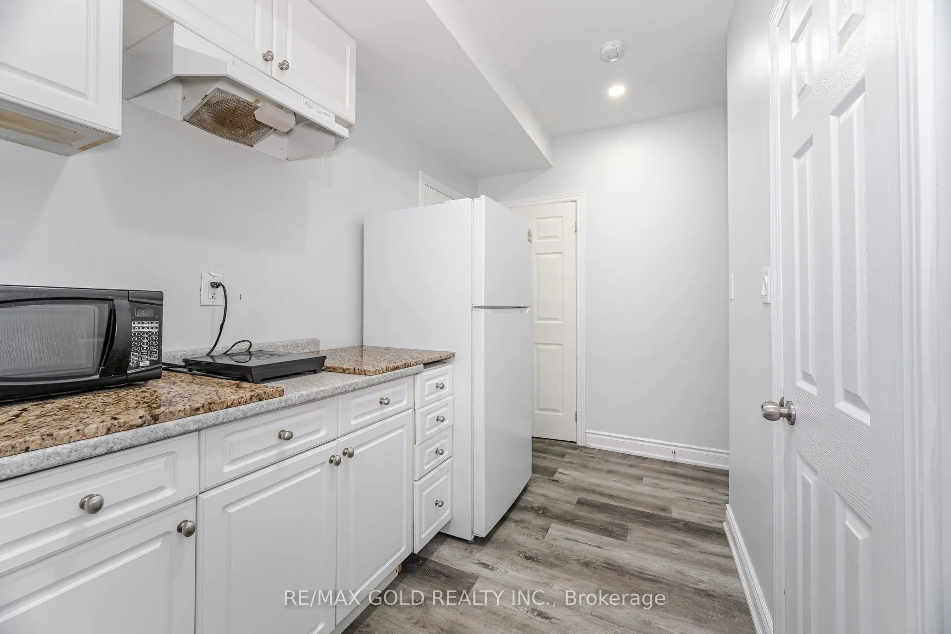 2 Belleville Drive