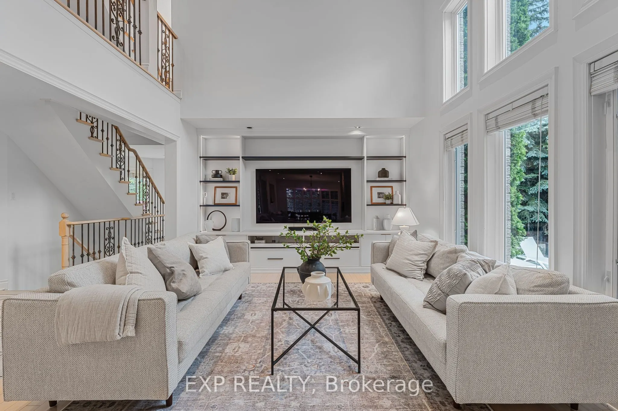 2000 Peak Place