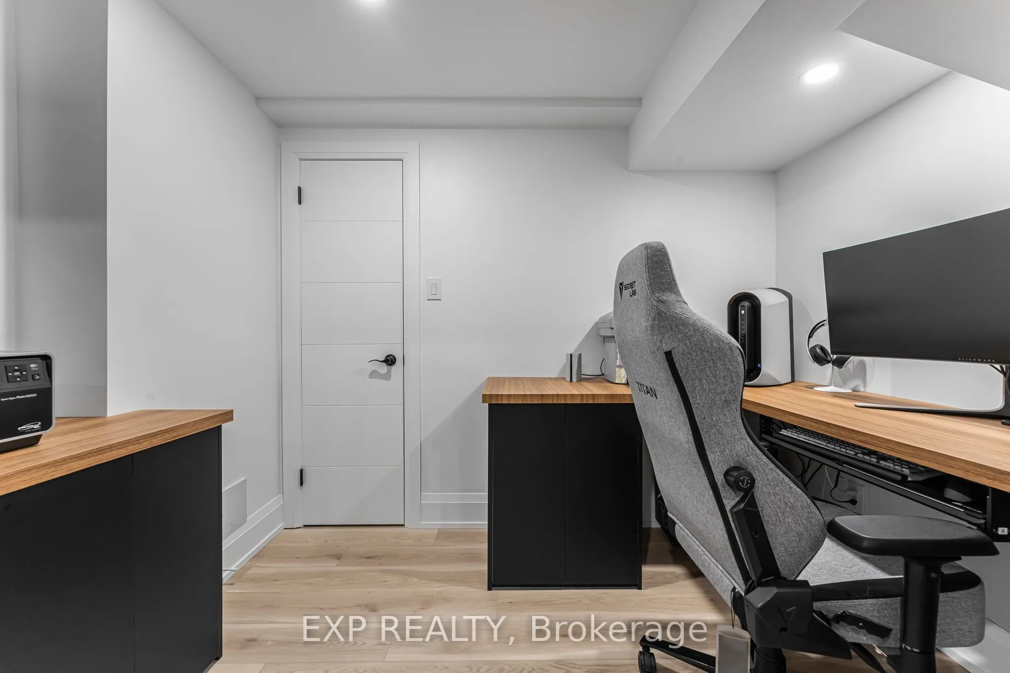 2000 Peak Place