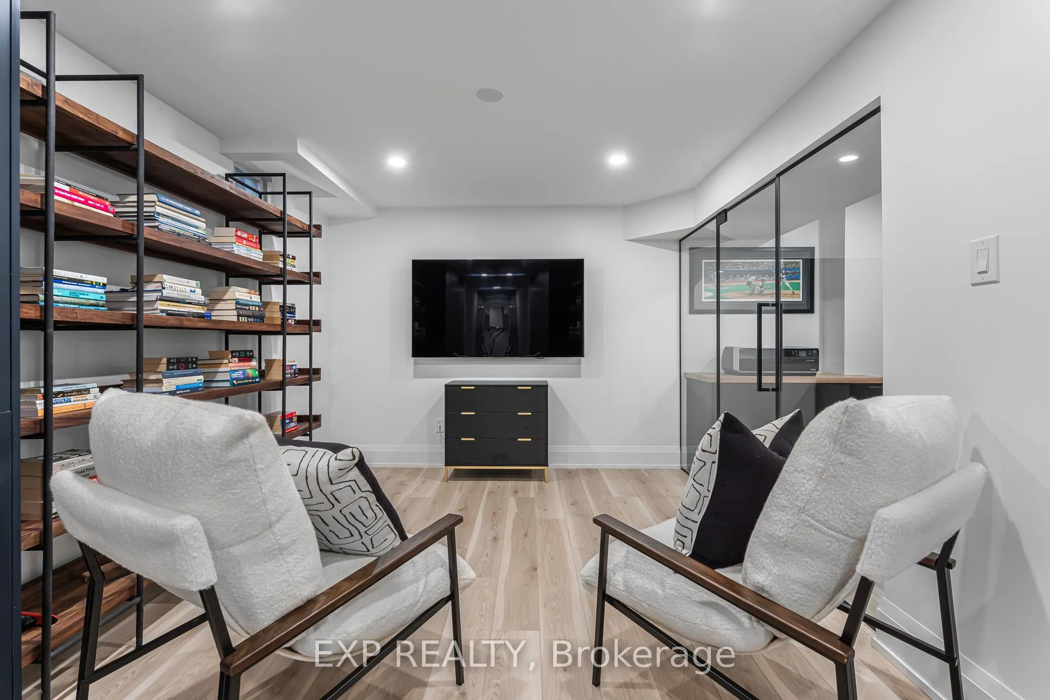 2000 Peak Place