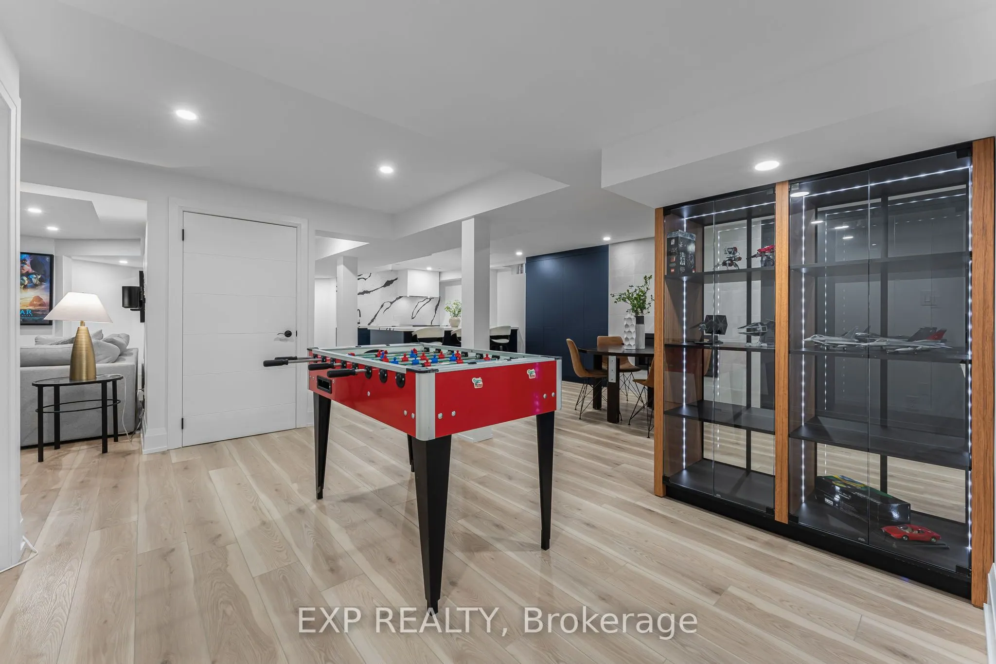 2000 Peak Place