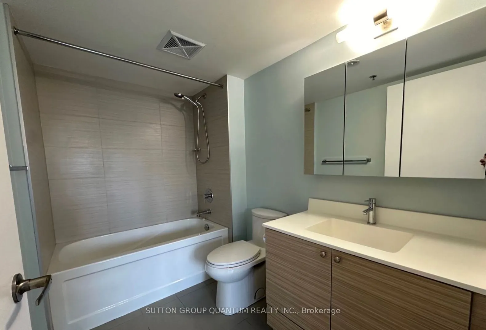 11 Superior Avenue, #216