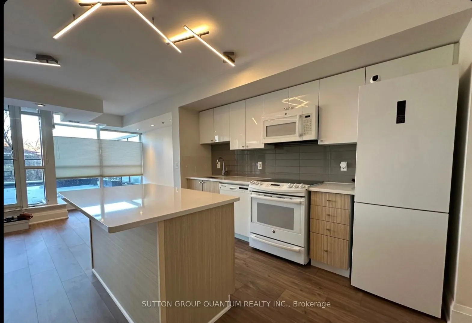 11 Superior Avenue, #216