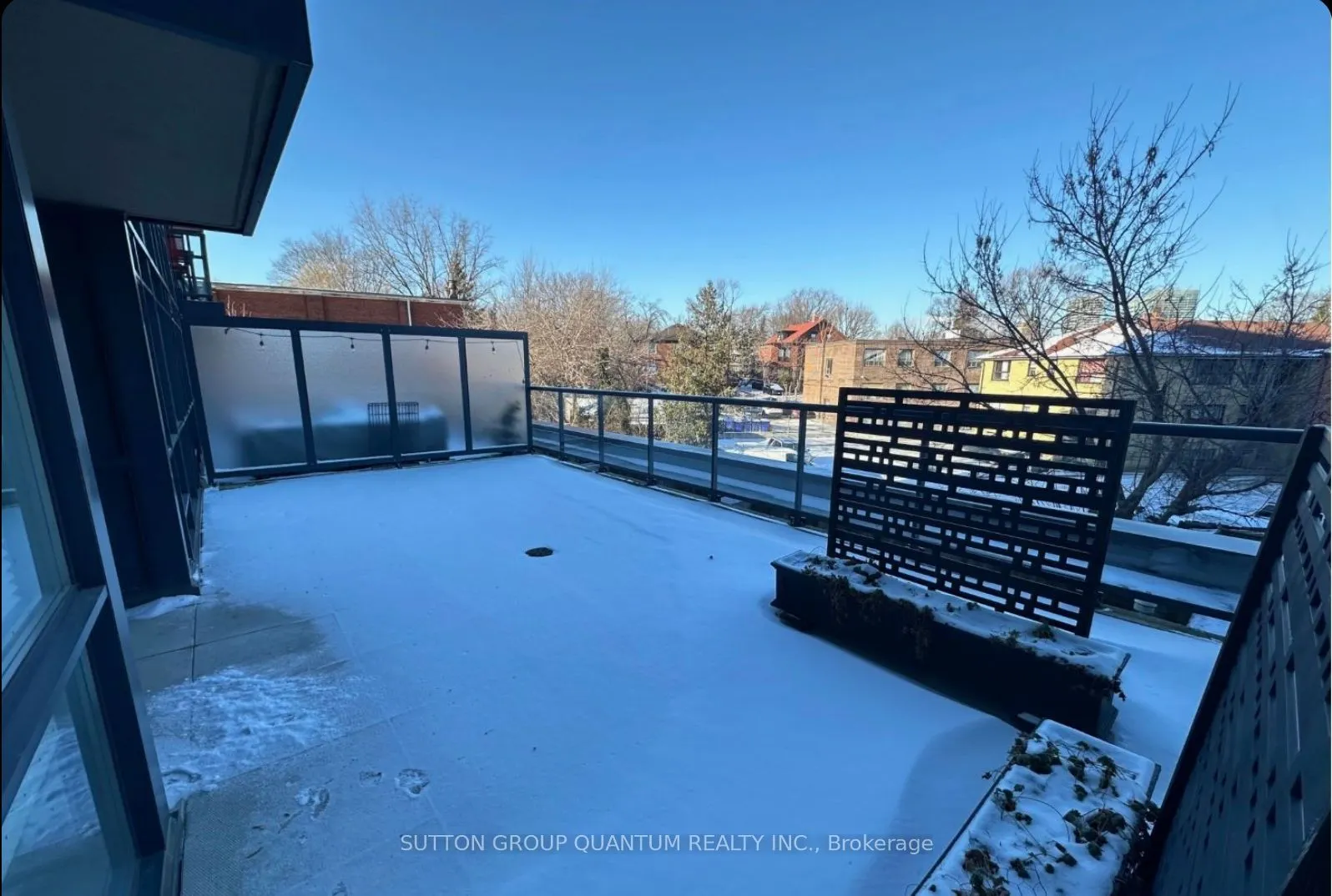 11 Superior Avenue, #216