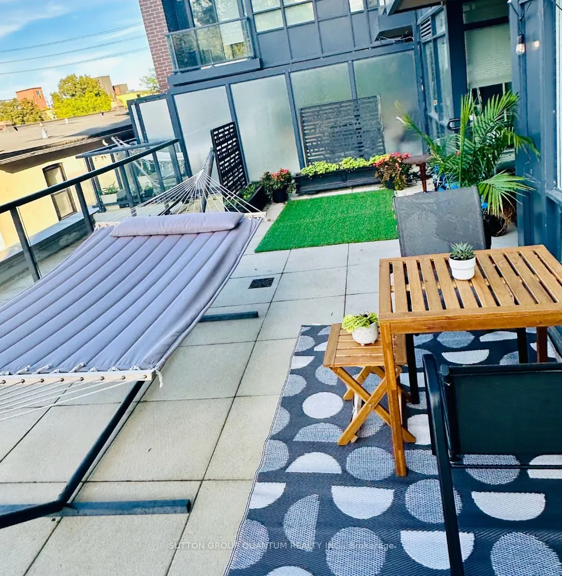 11 Superior Avenue, #216