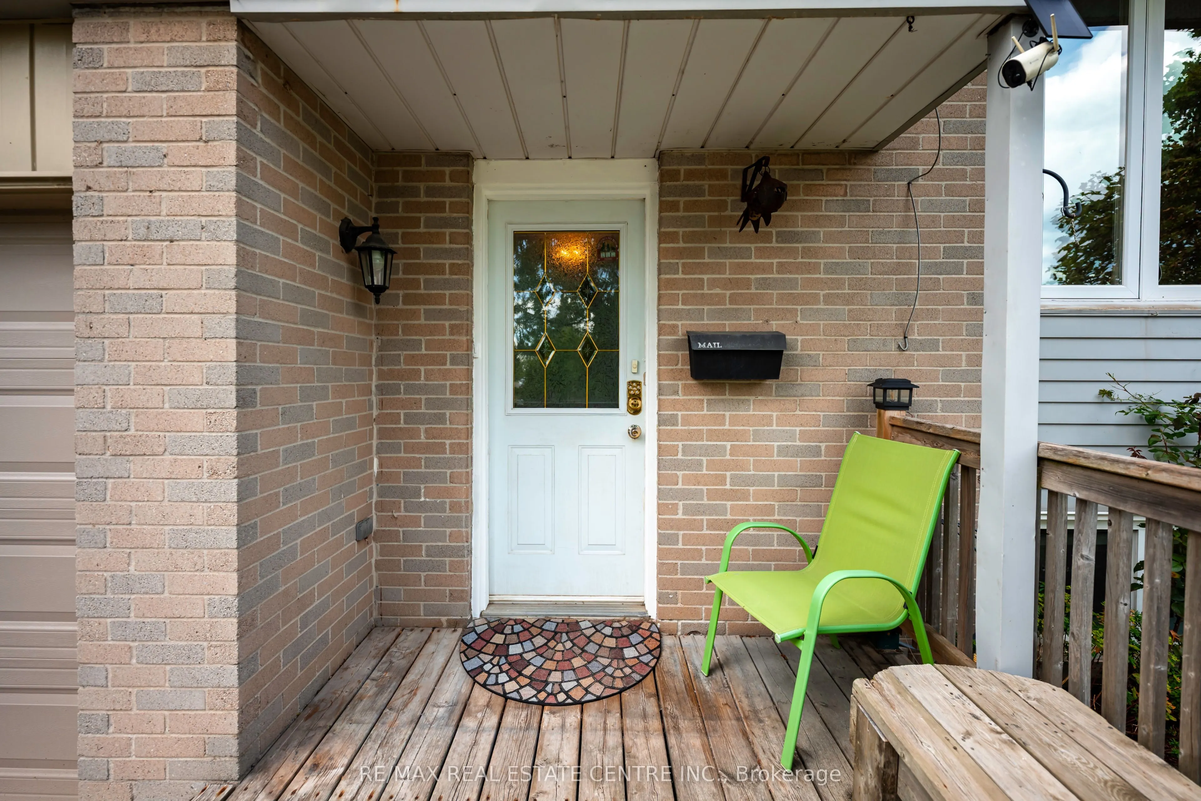 83 Brenda Boulevard