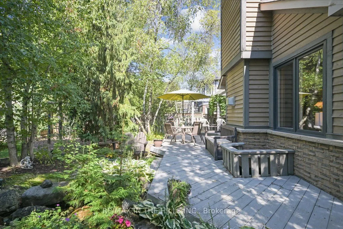 5352 Glen Erin Drive