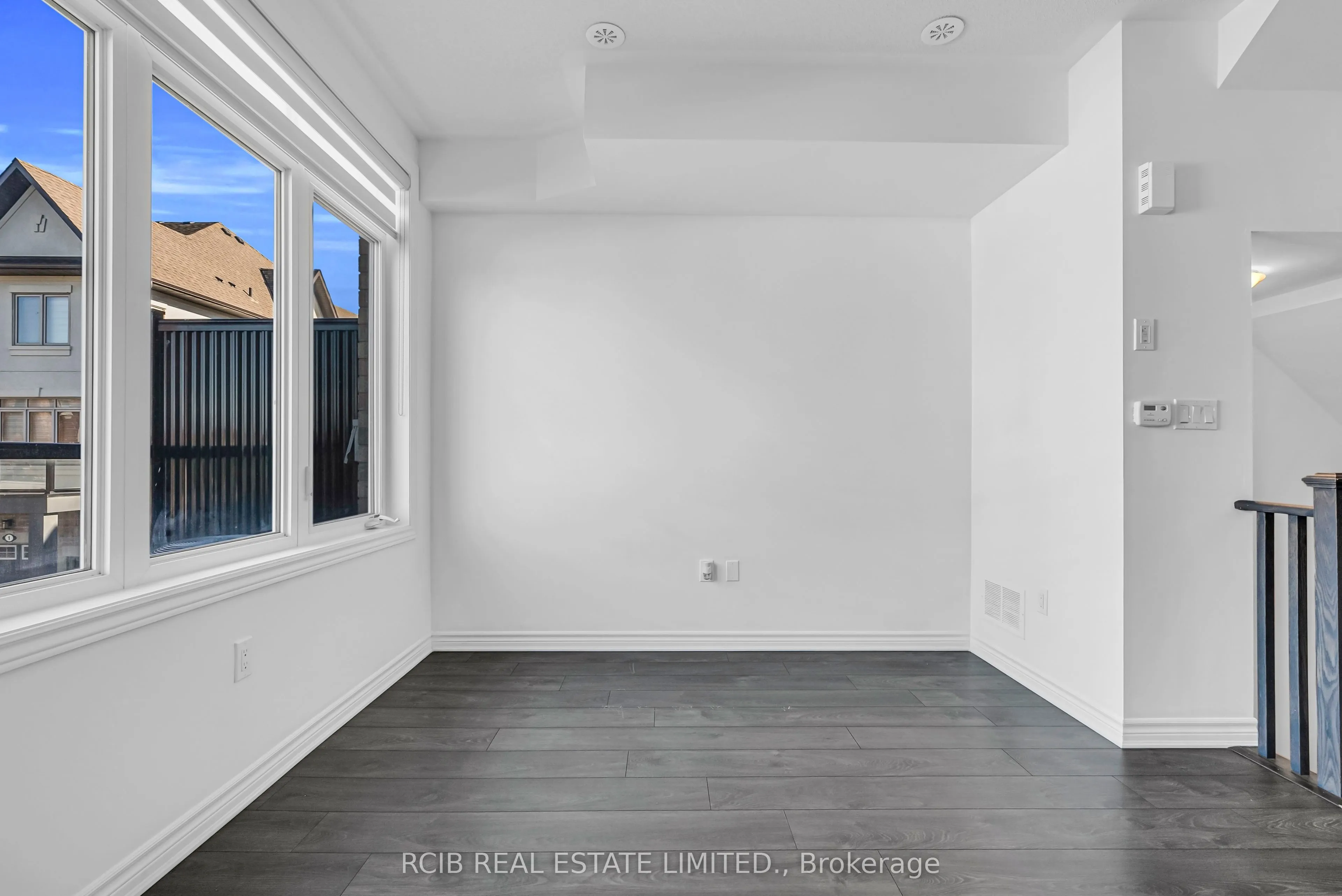 7 Tiveron Avenue