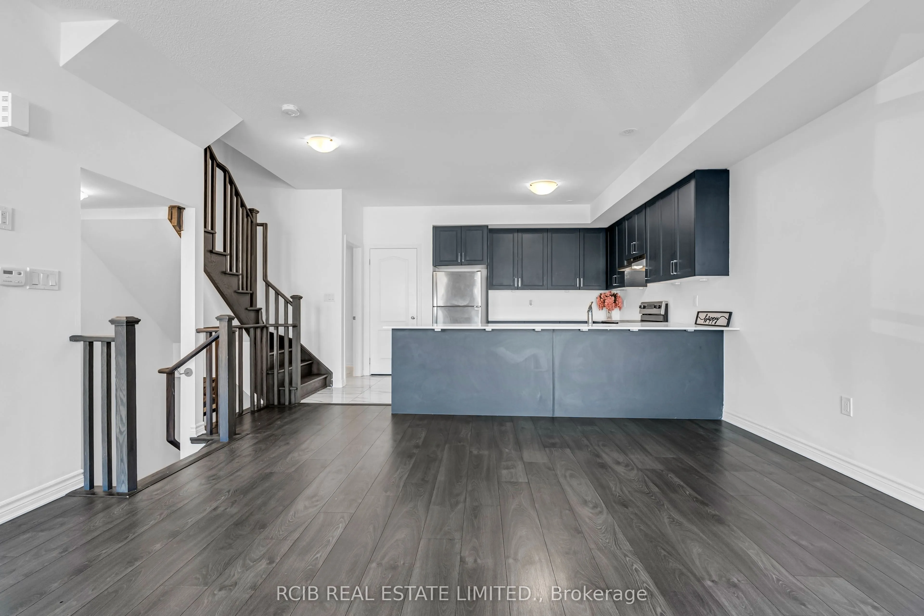 7 Tiveron Avenue