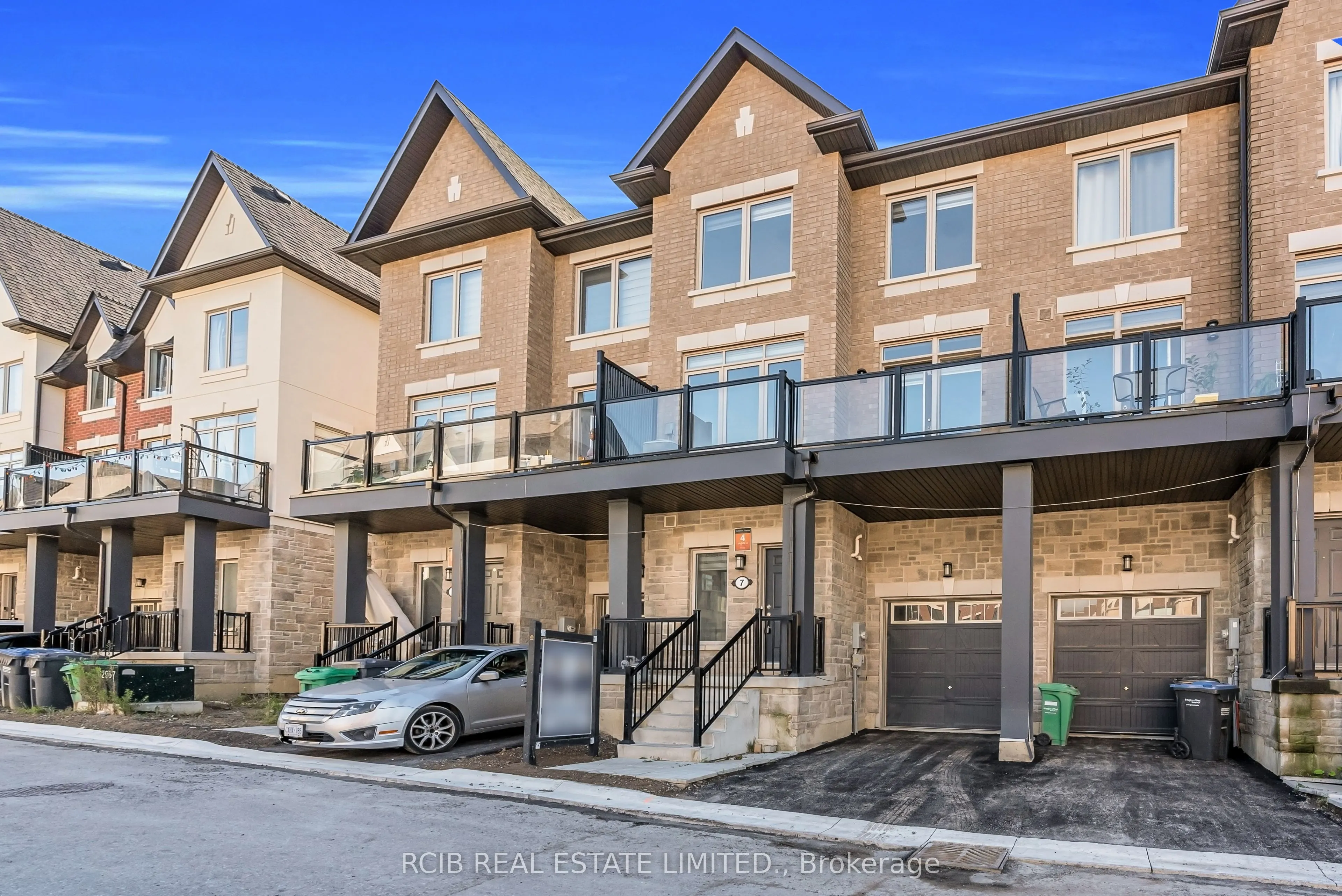 7 Tiveron Avenue