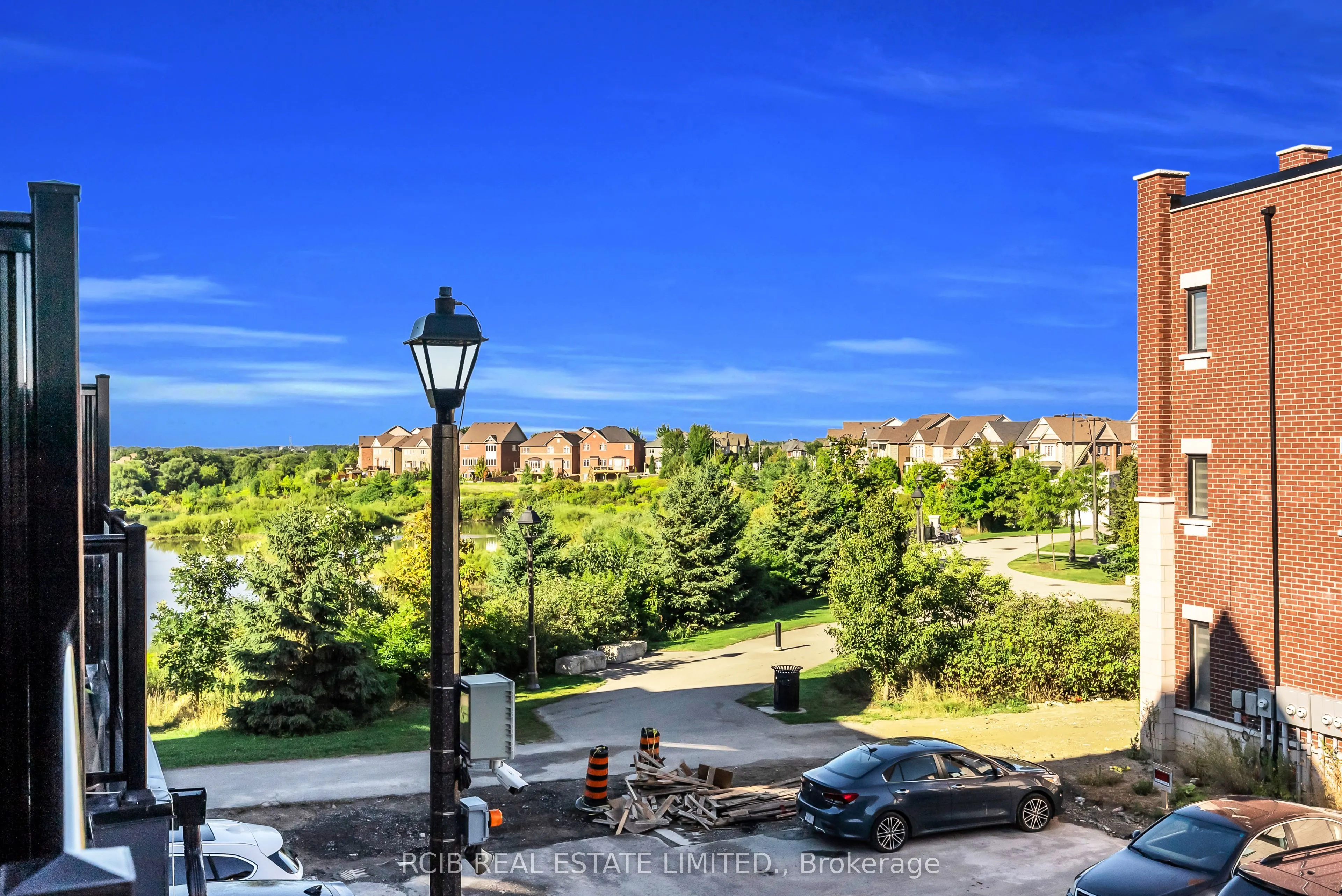 7 Tiveron Avenue