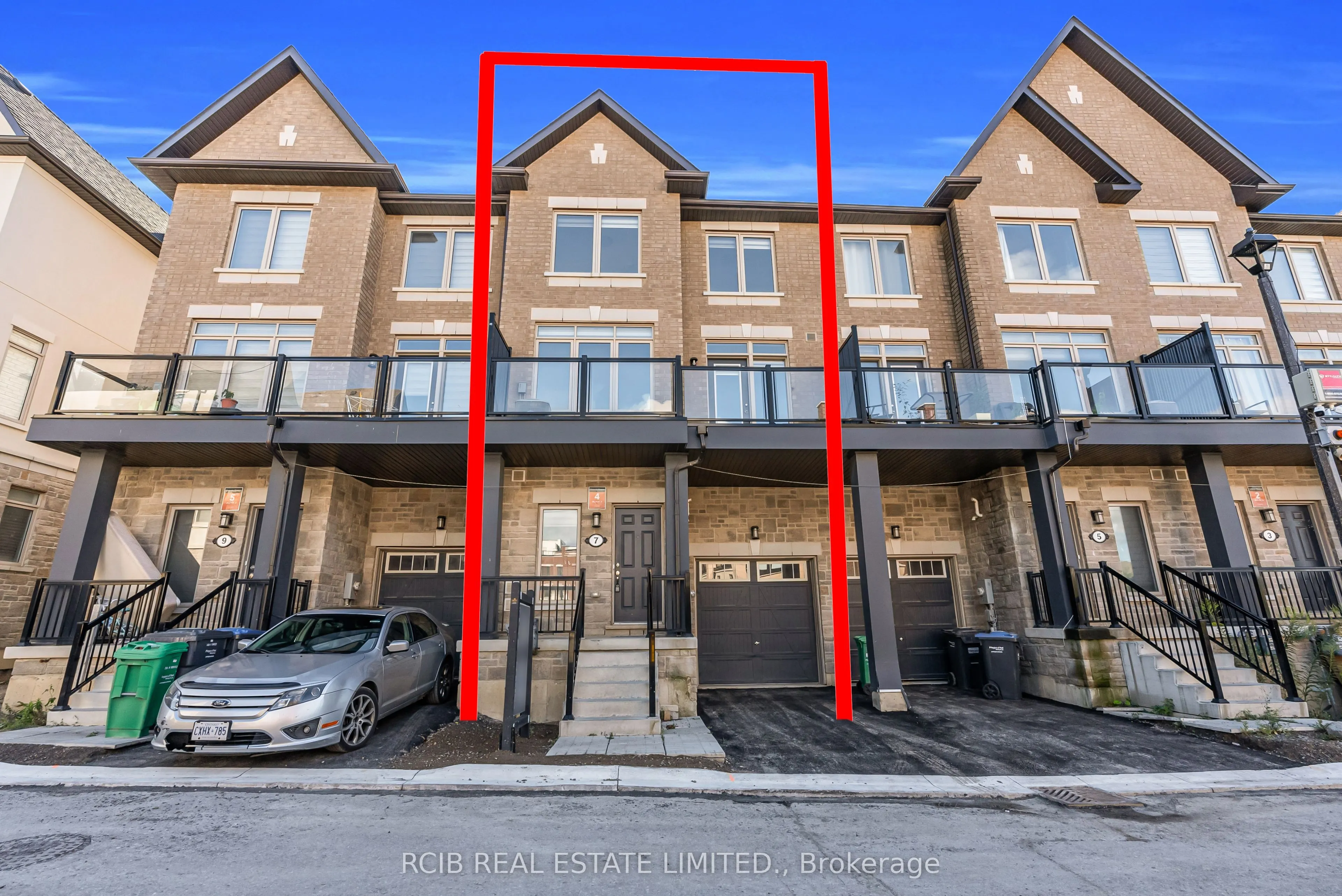 7 Tiveron Avenue