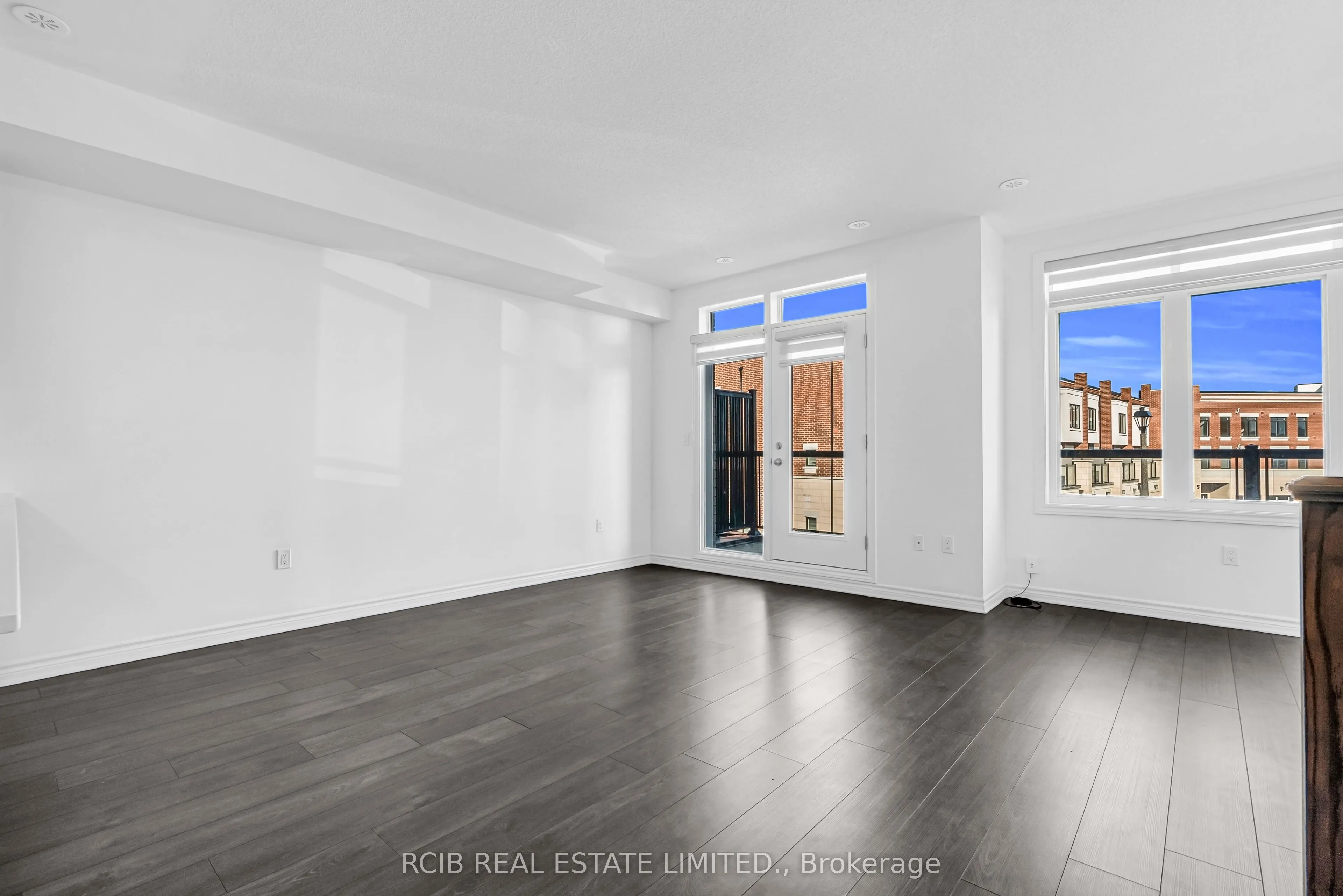 7 Tiveron Avenue