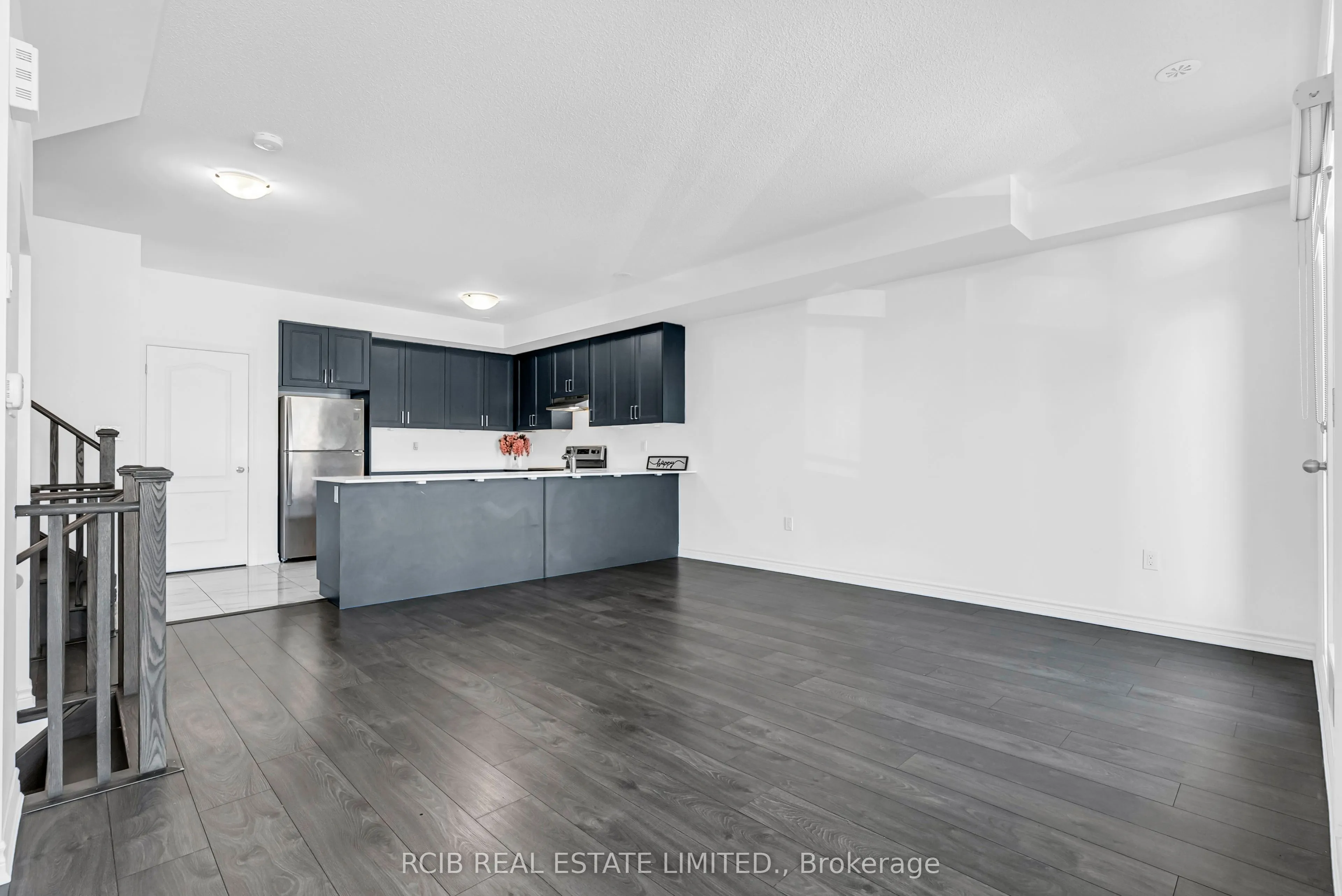 7 Tiveron Avenue