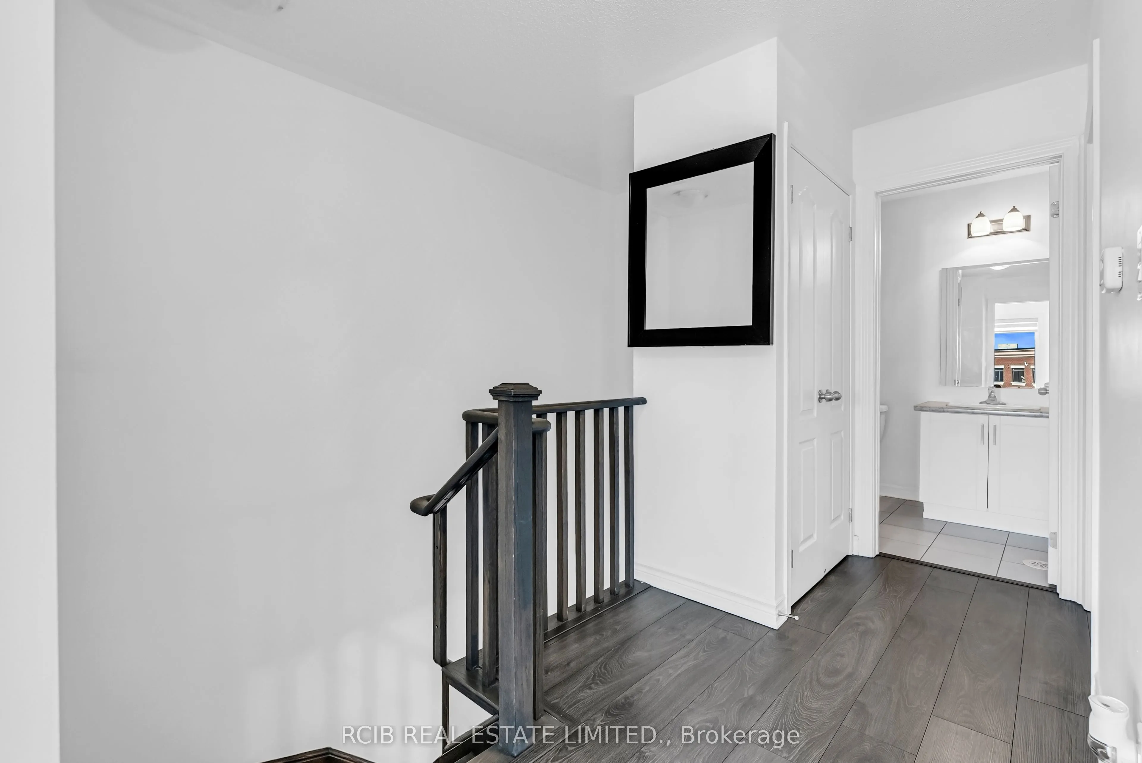 7 Tiveron Avenue