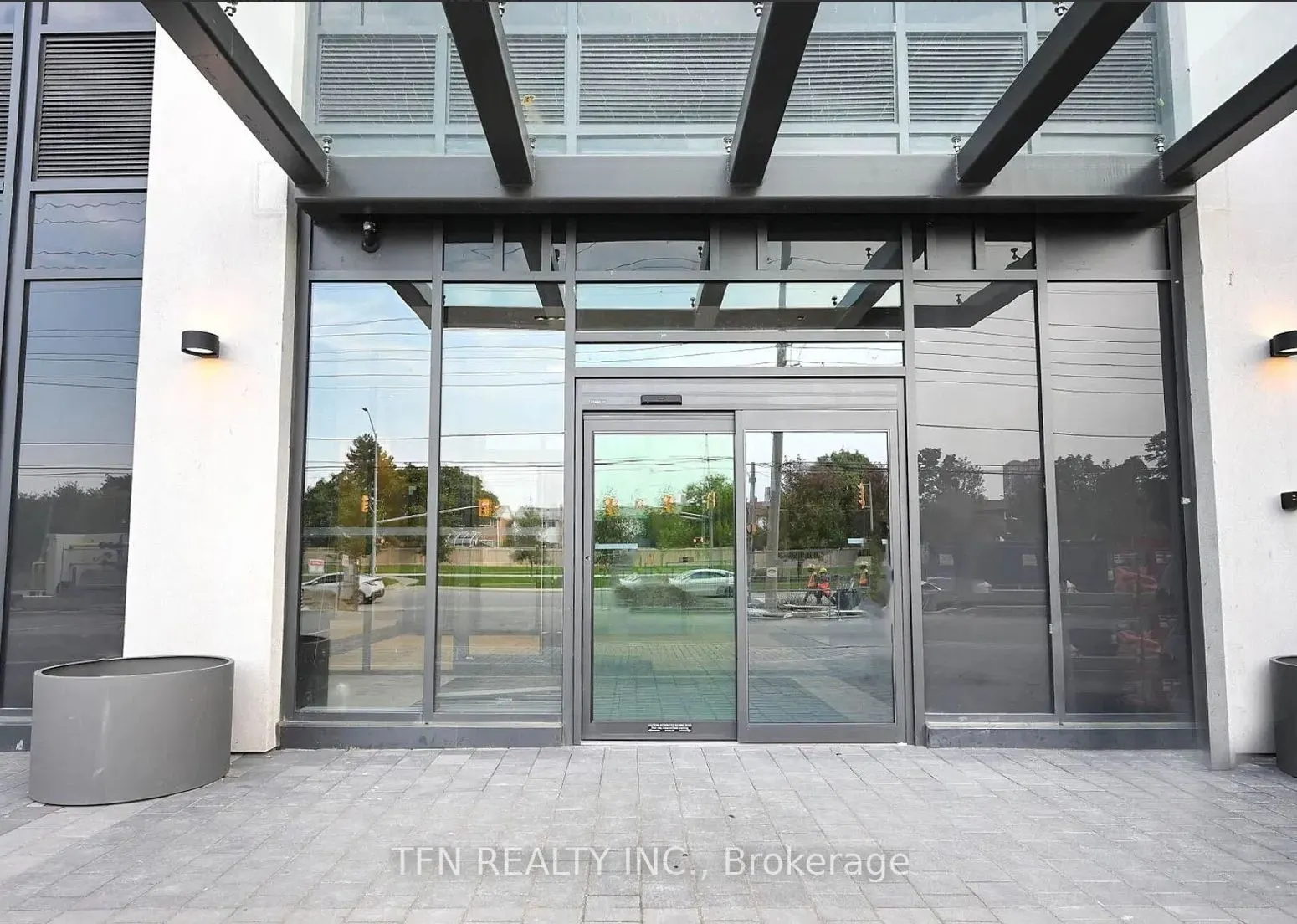 204 Burnhamthorpe Road E, #1804