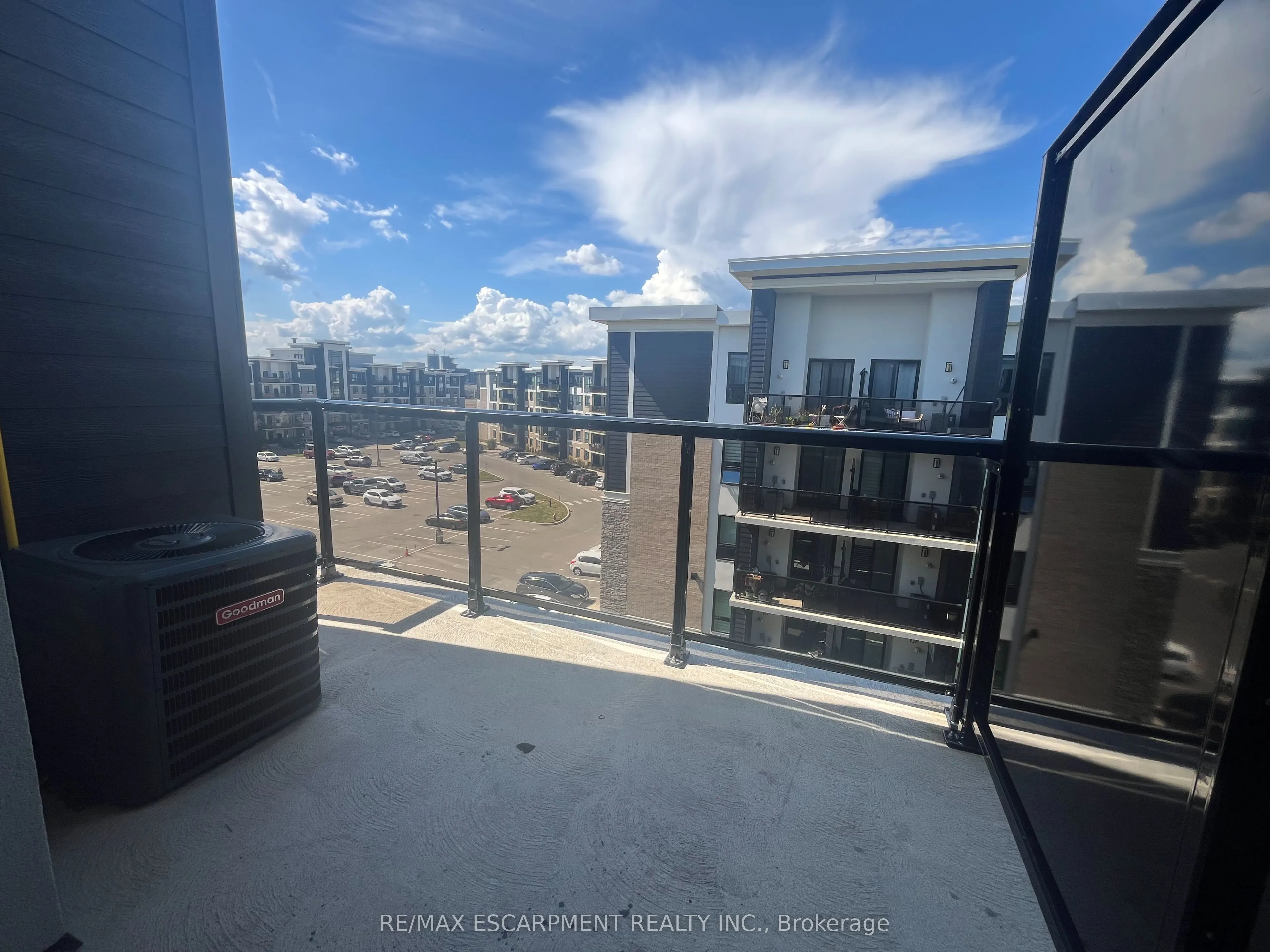 640 Sauve Street, #502