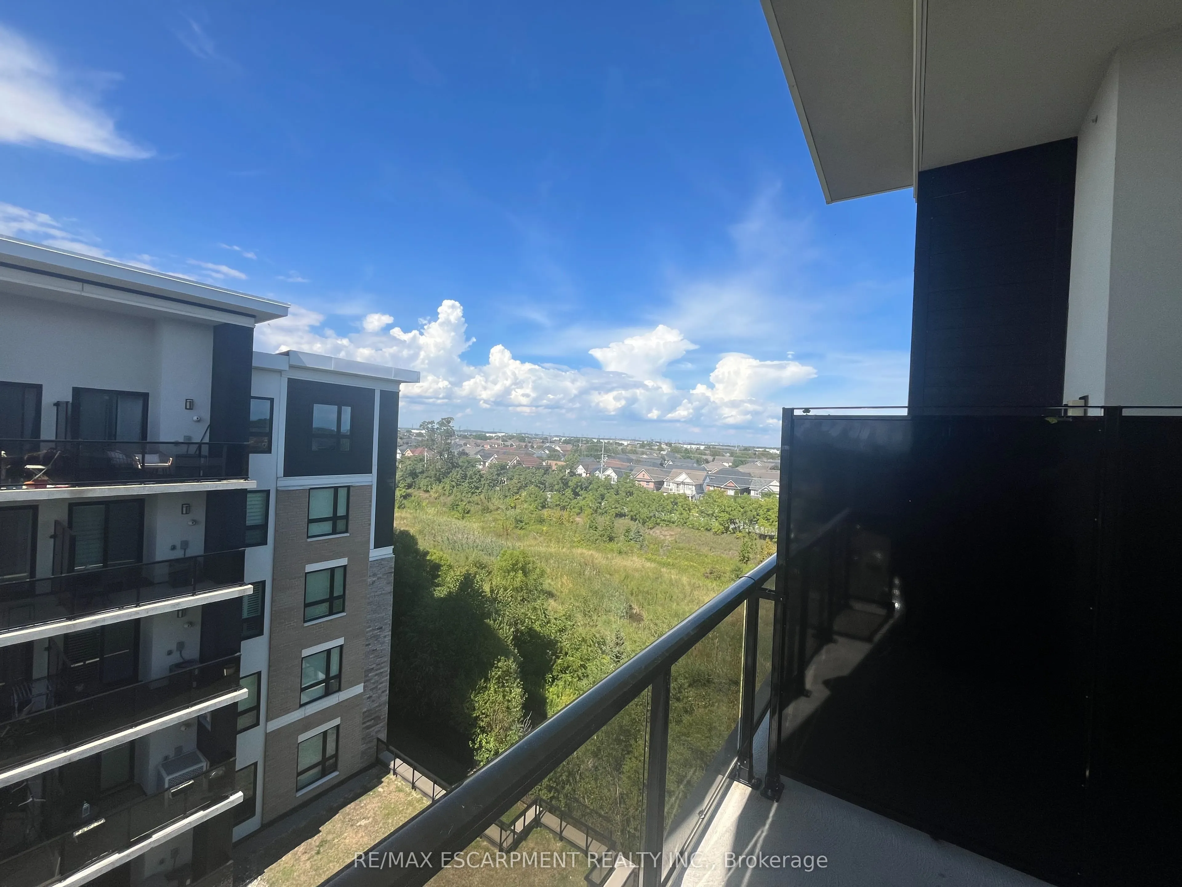 640 Sauve Street, #502