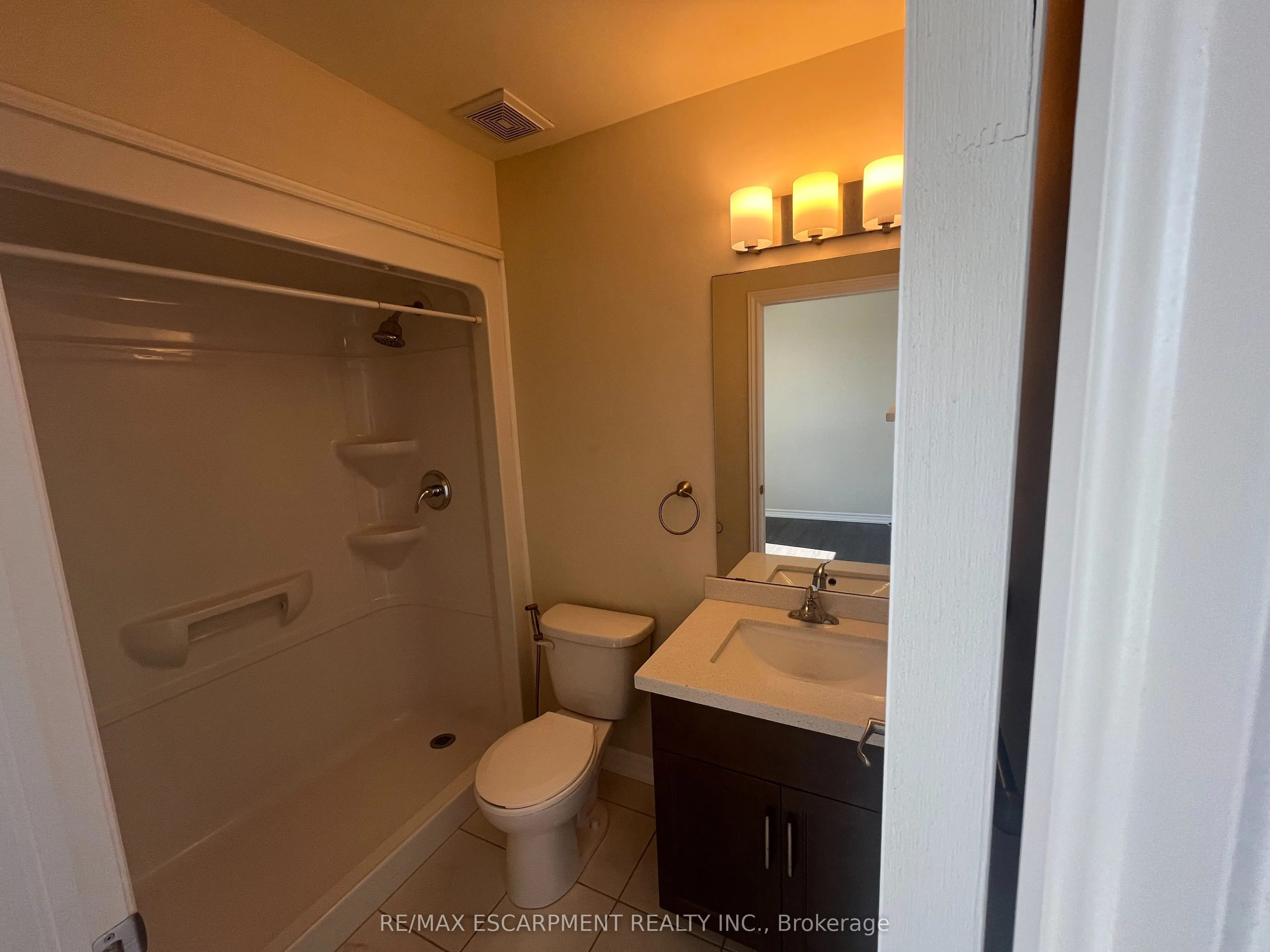 640 Sauve Street, #502