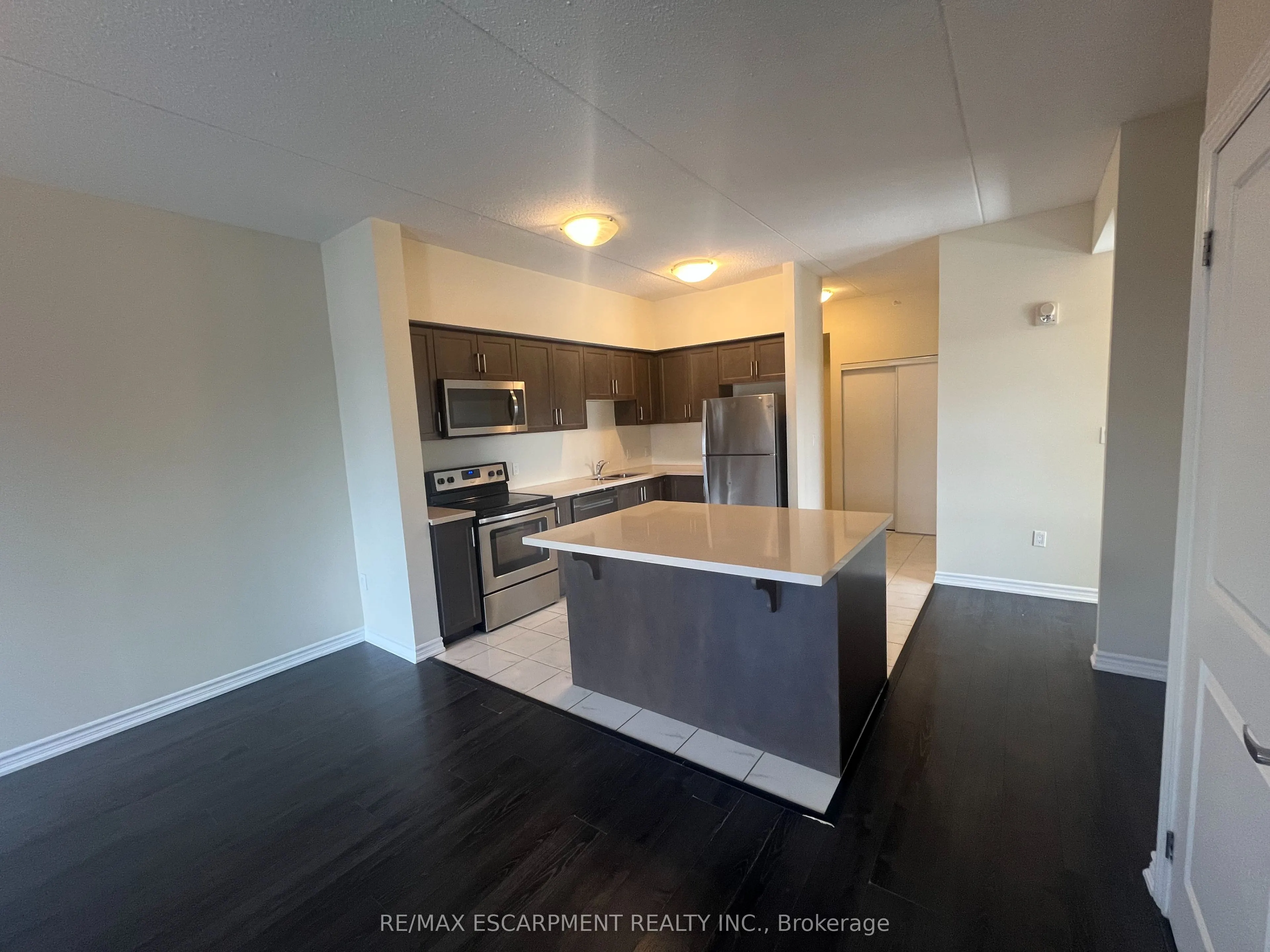 640 Sauve Street, #502