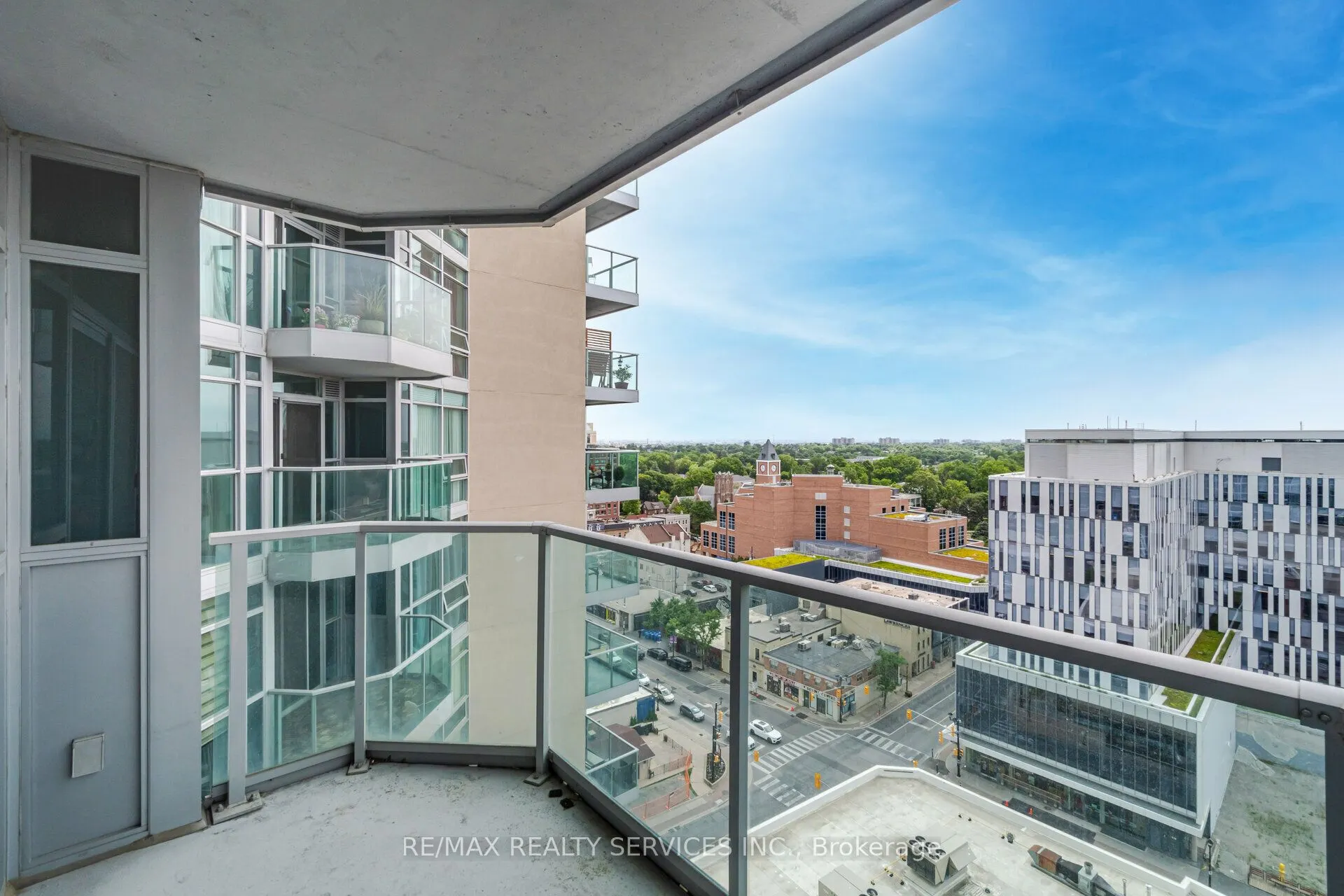 9 George Street N, #1408