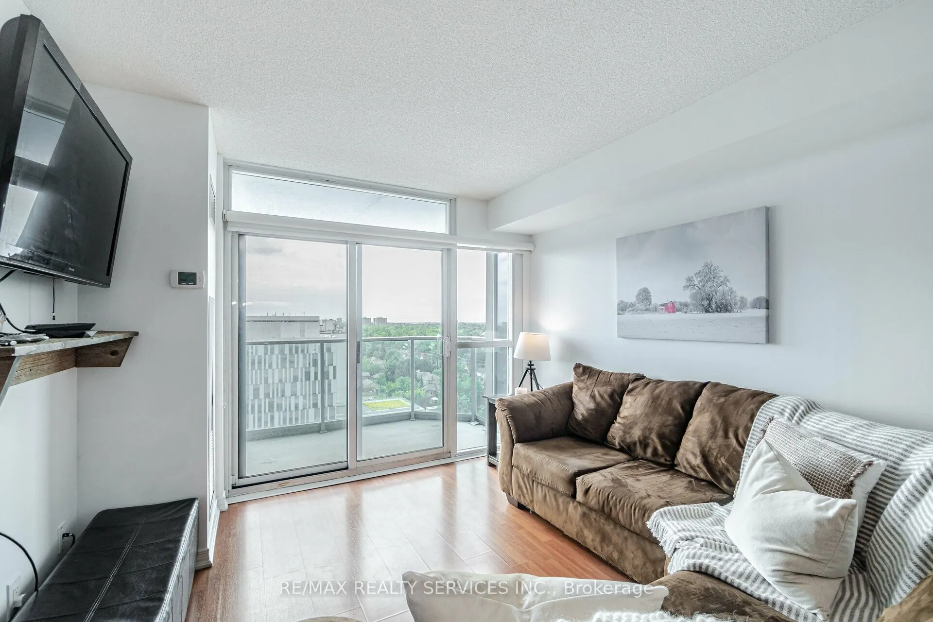 9 George Street N, #1408