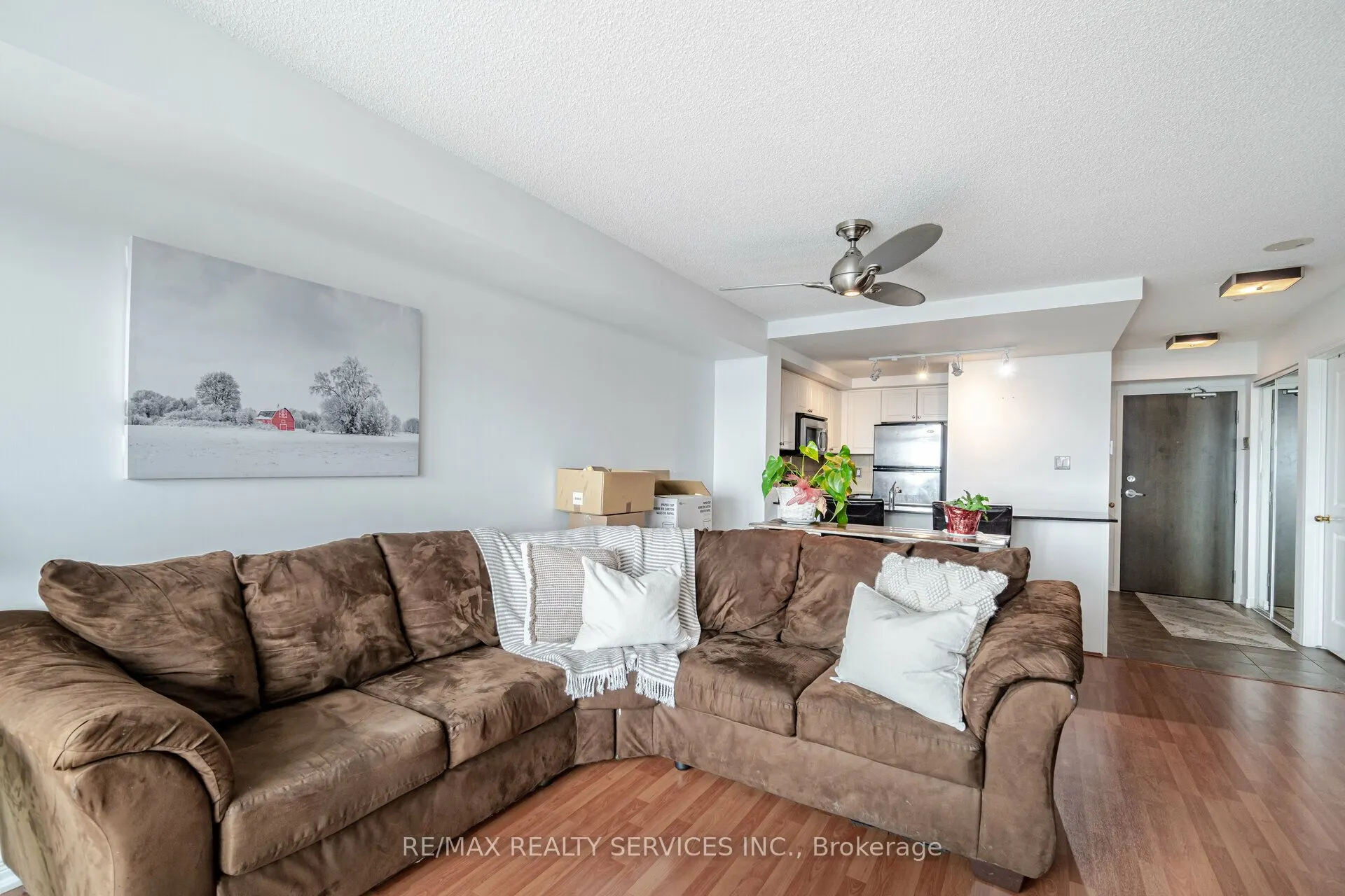 9 George Street N, #1408