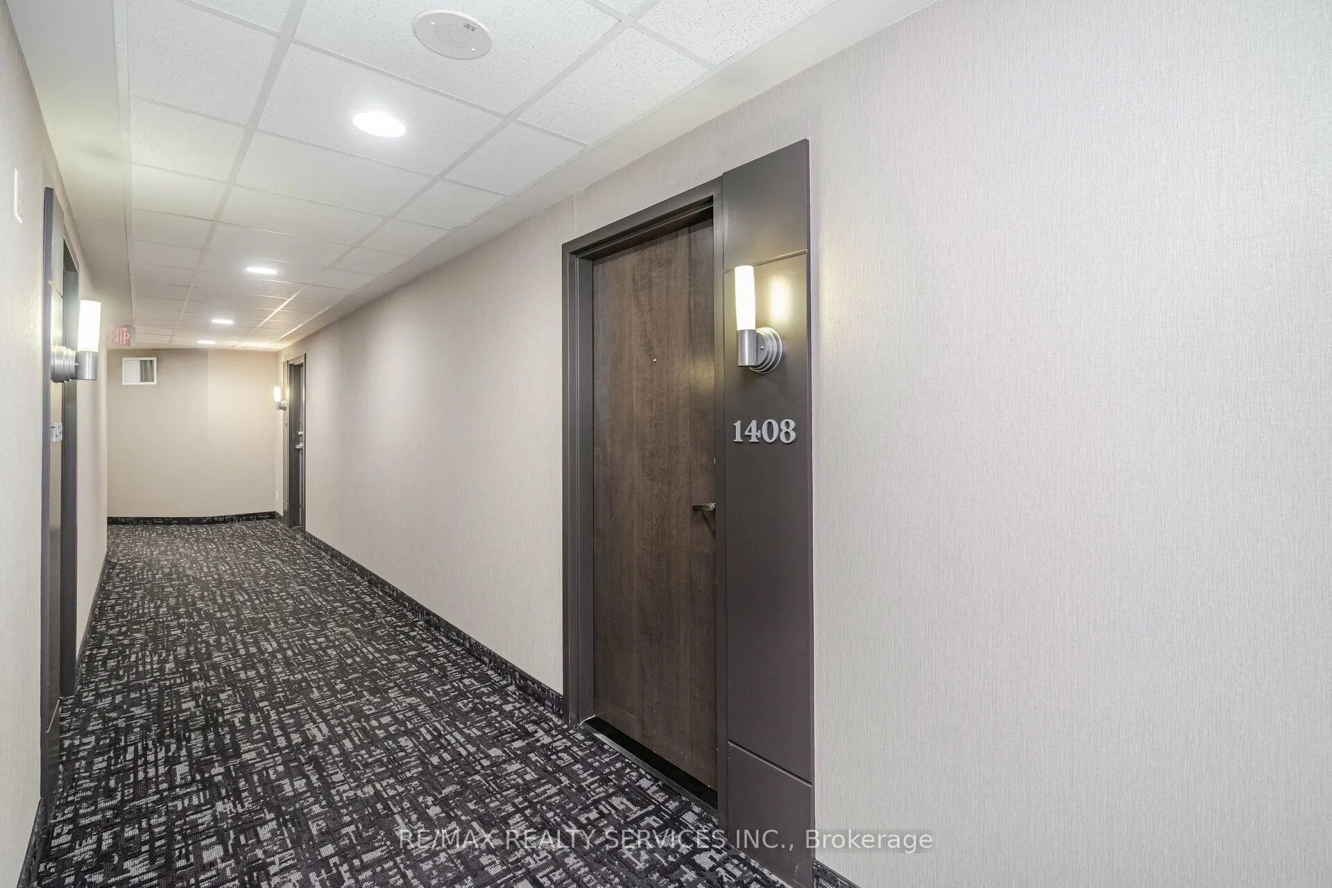 9 George Street N, #1408