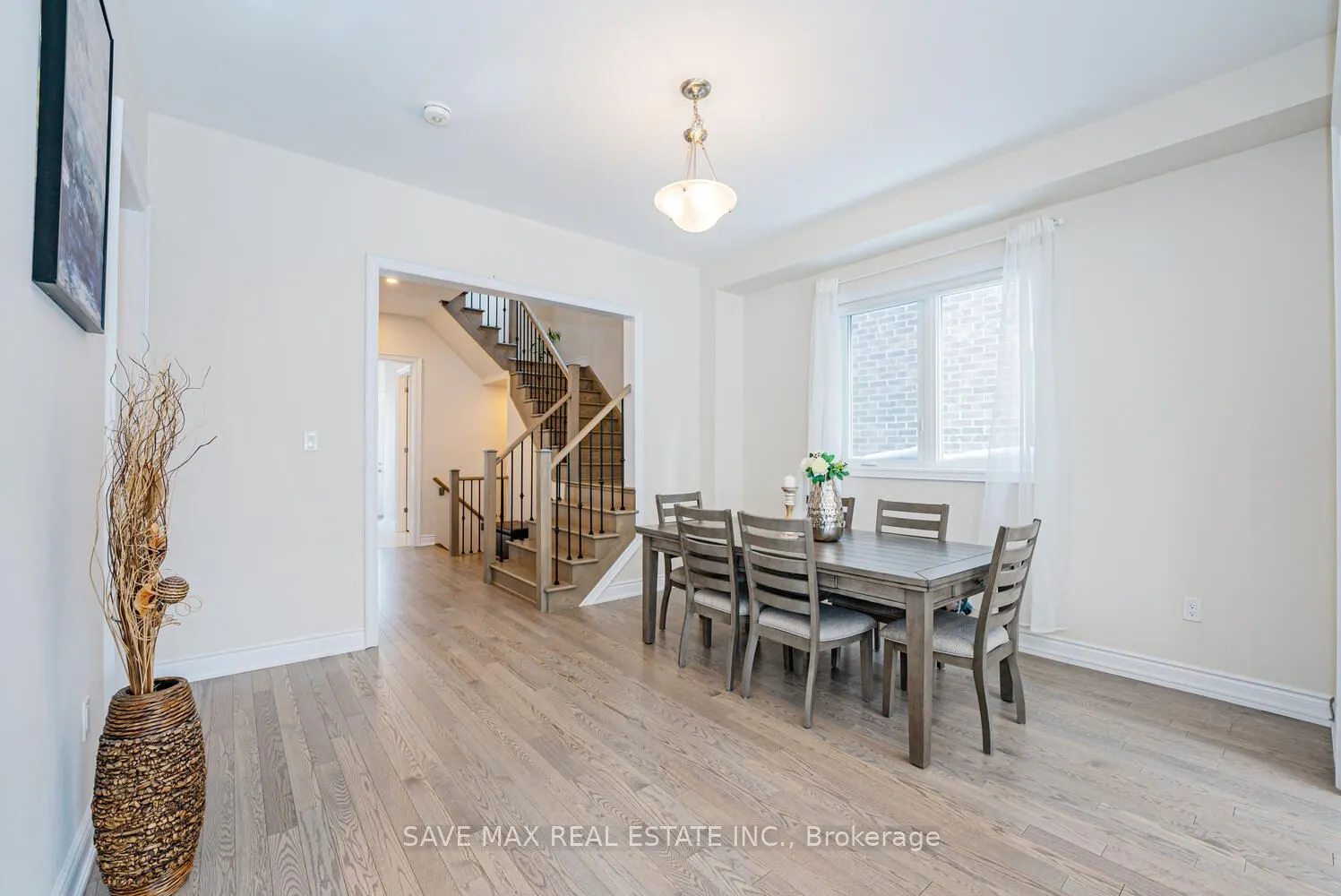 3328 Post Road