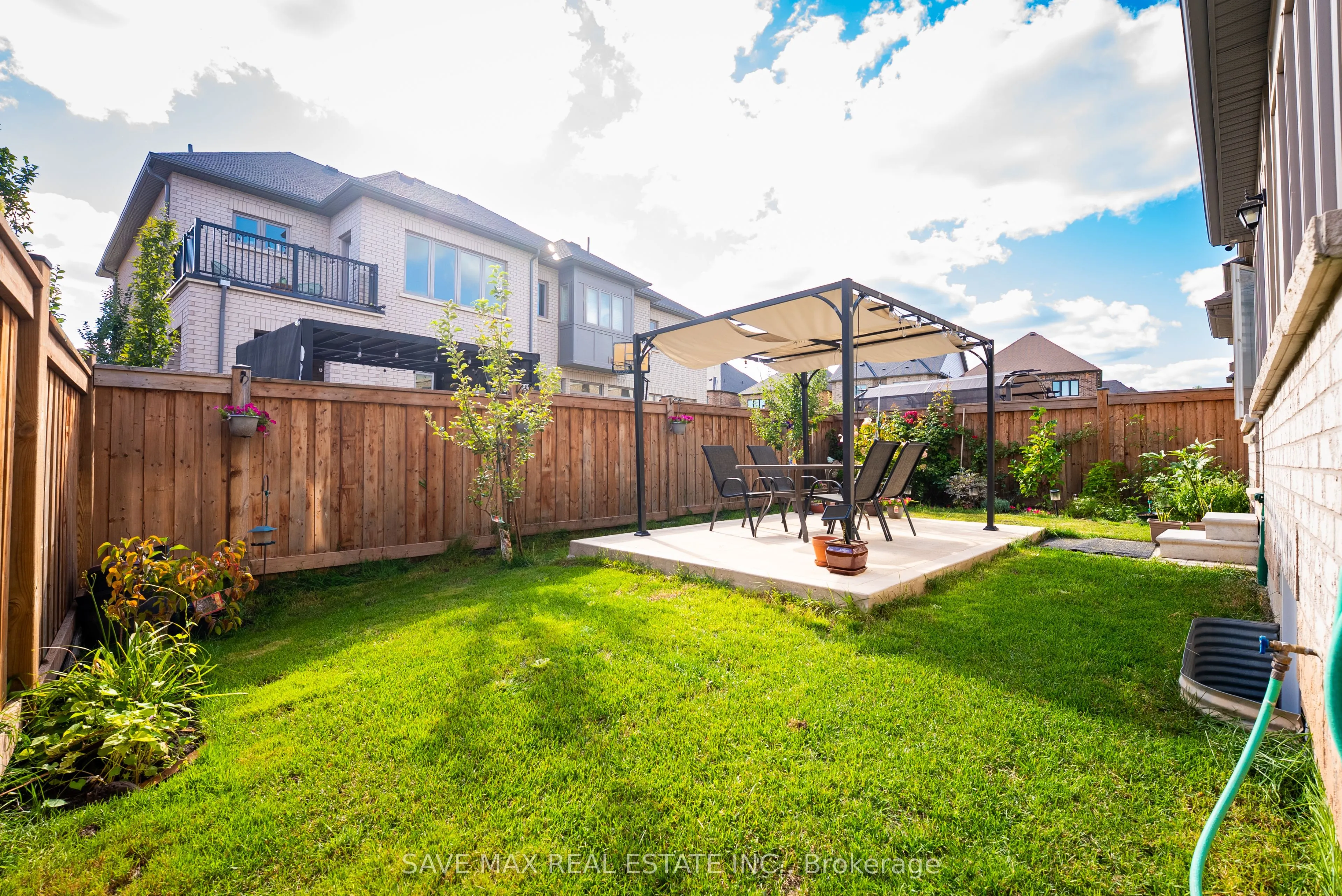 3328 Post Road