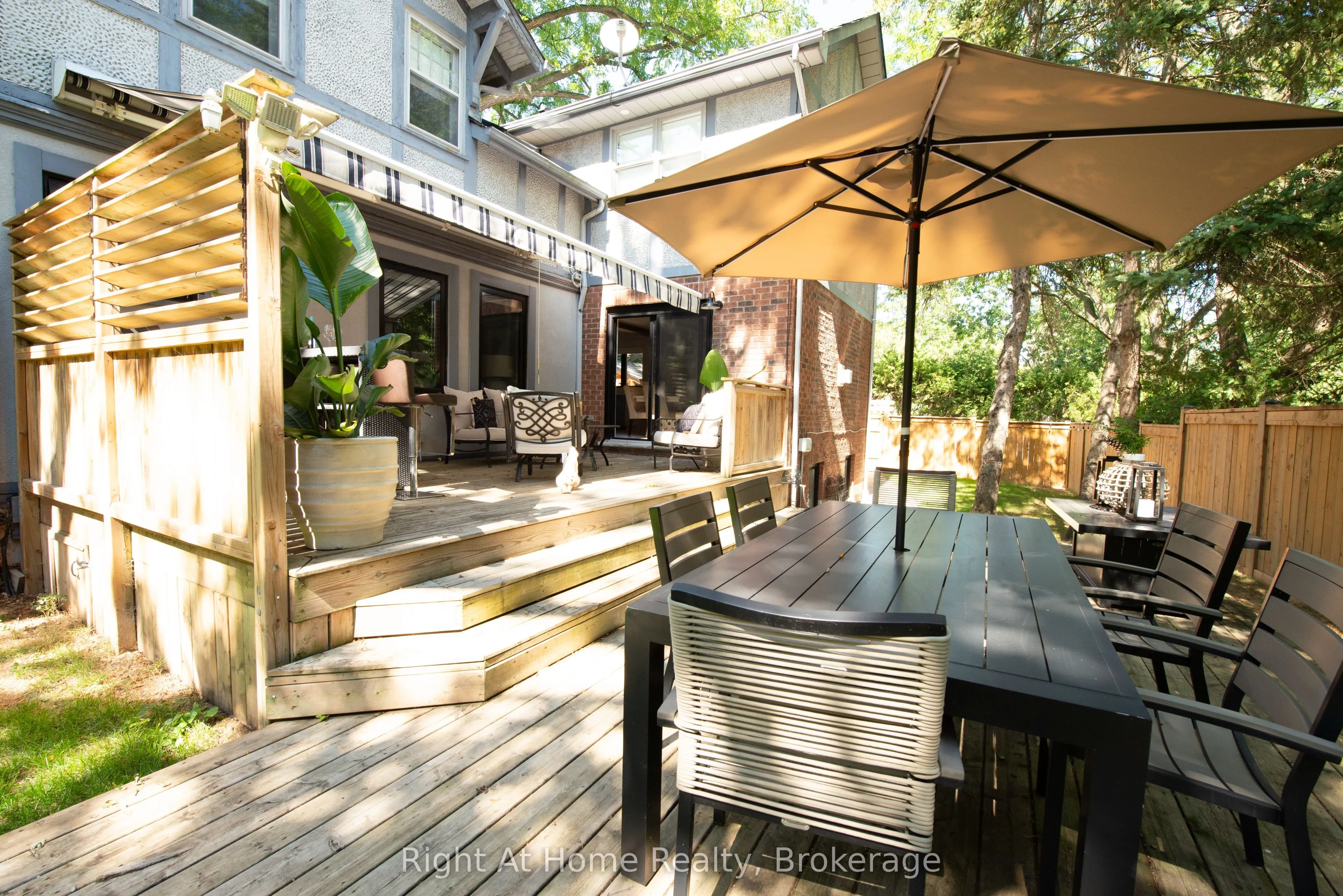 139 Allan Street