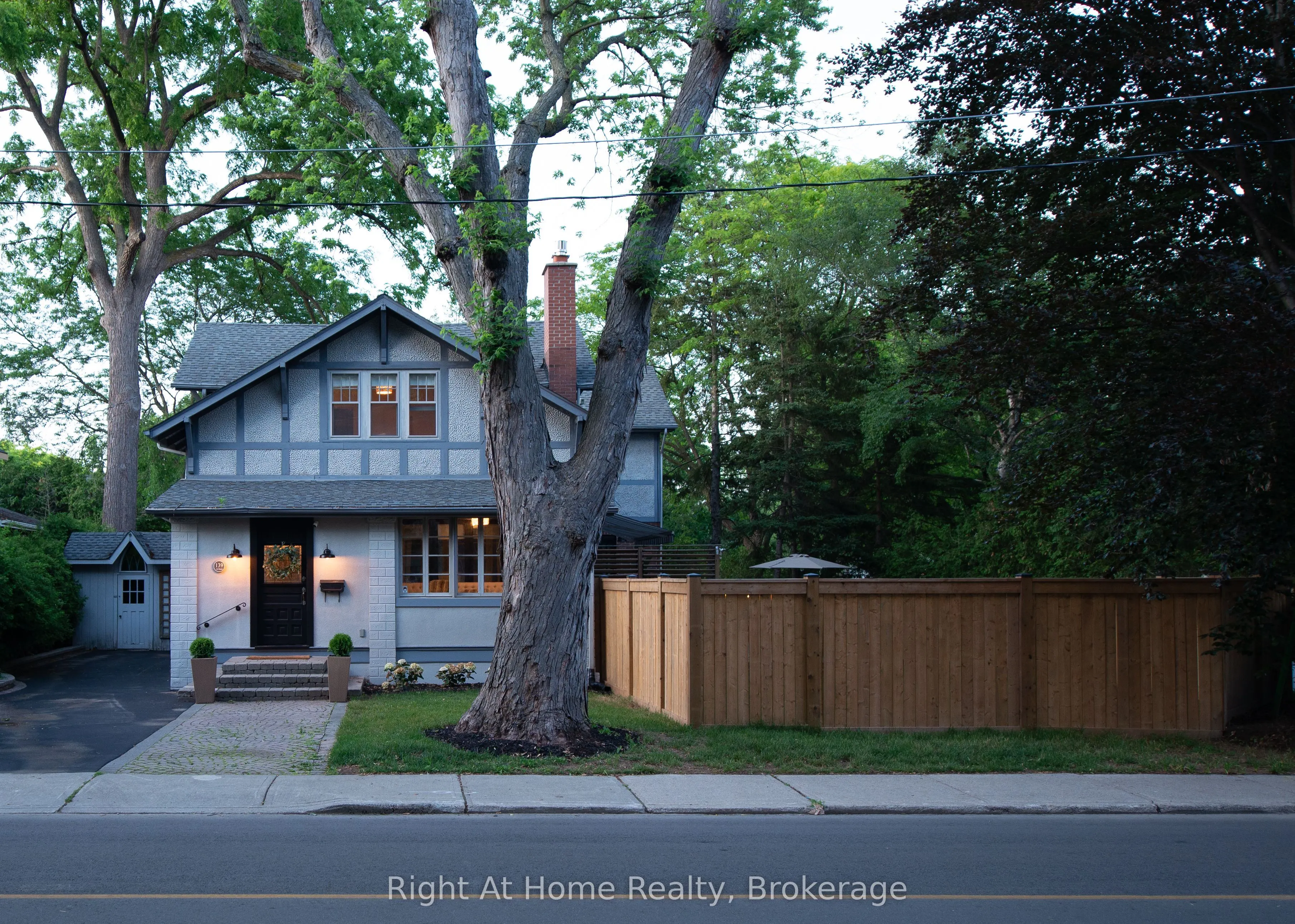 139 Allan Street
