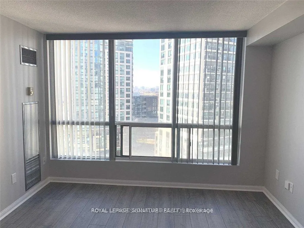 101 Subway Crescent, #1414