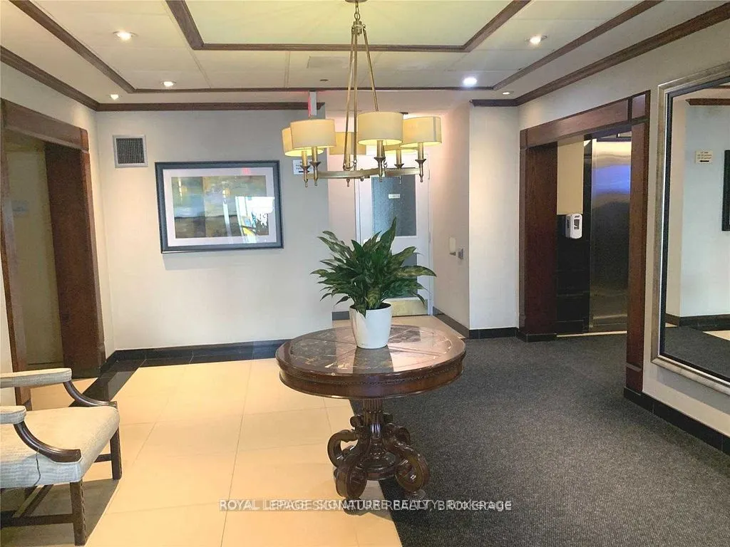 101 Subway Crescent, #1414