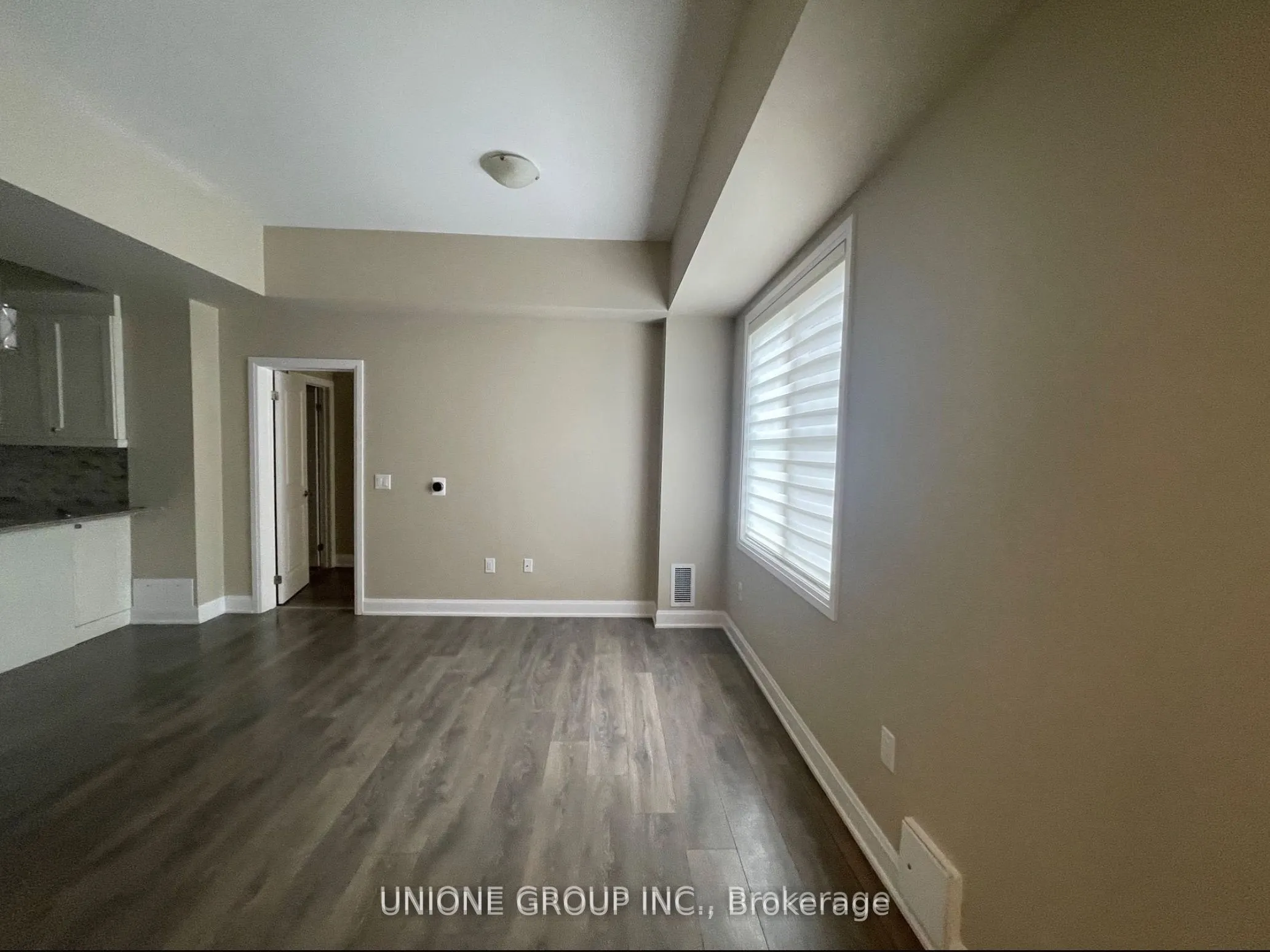 276 Gatwick Drive, #11