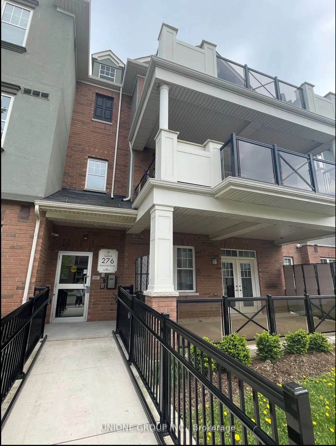 276 Gatwick Drive, #11