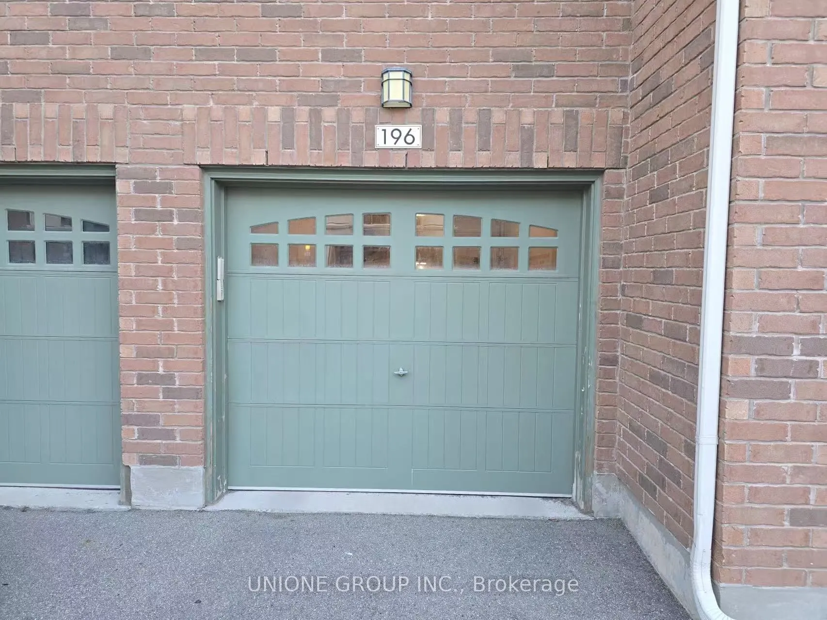 276 Gatwick Drive, #11