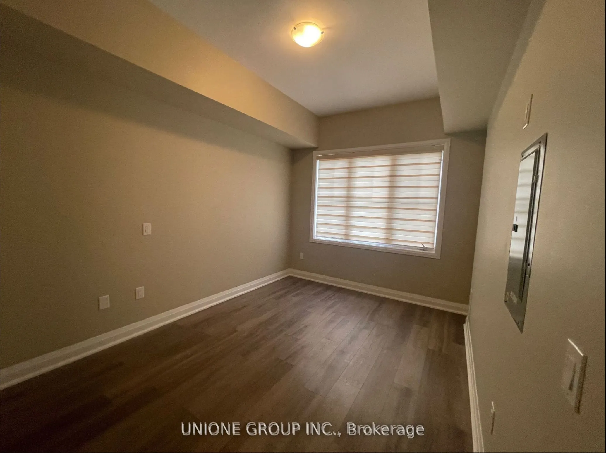 276 Gatwick Drive, #11