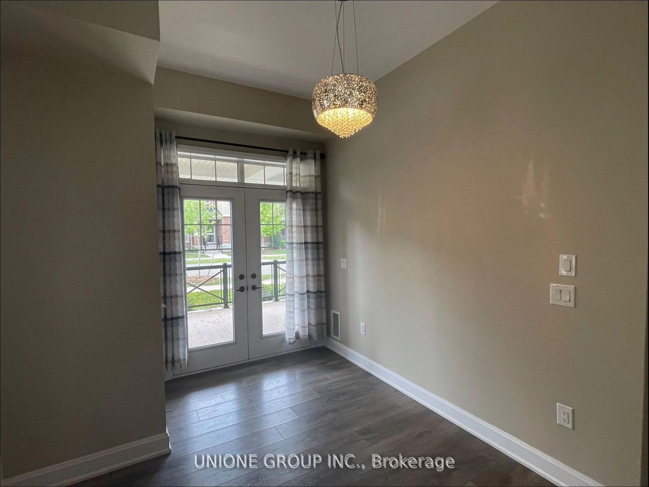 276 Gatwick Drive, #11
