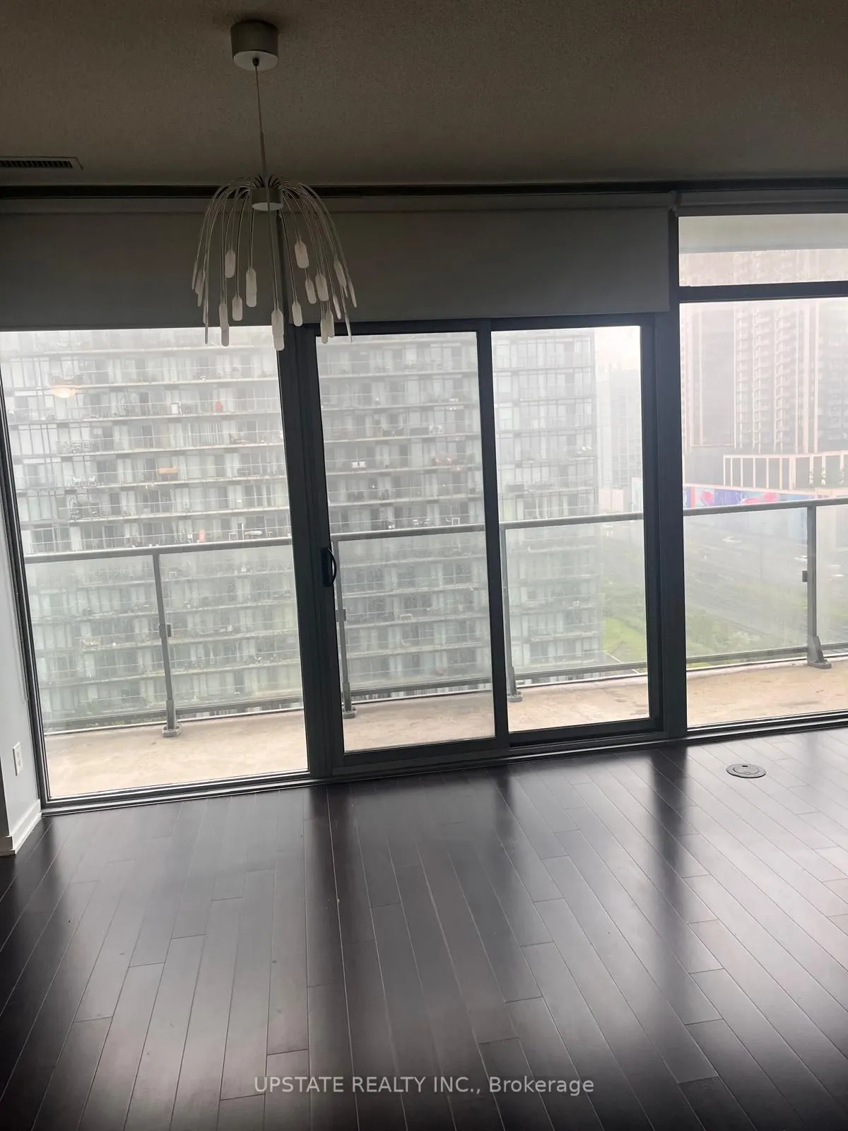 105 The Queensway Avenue, #1116