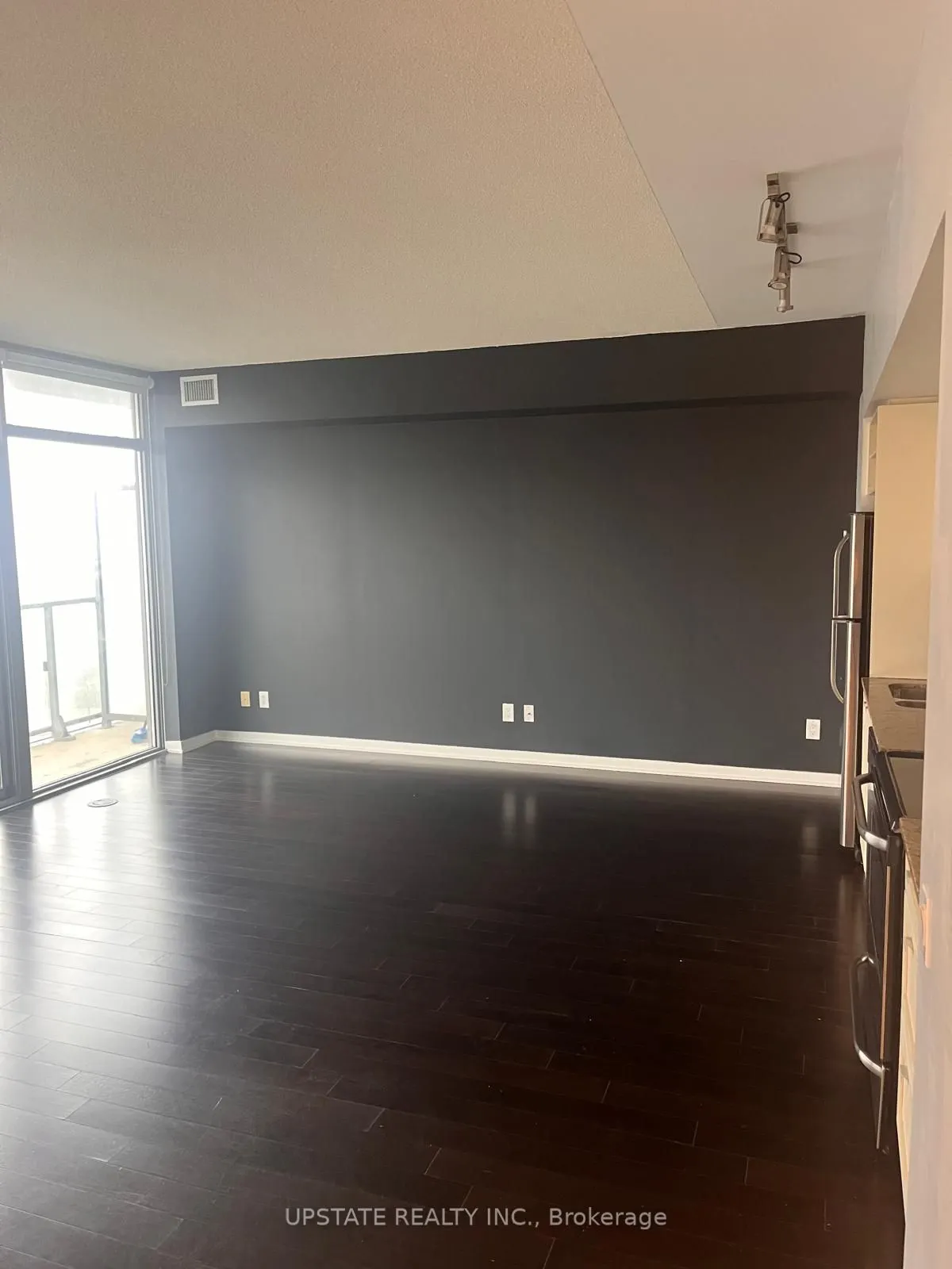 105 The Queensway Avenue, #1116