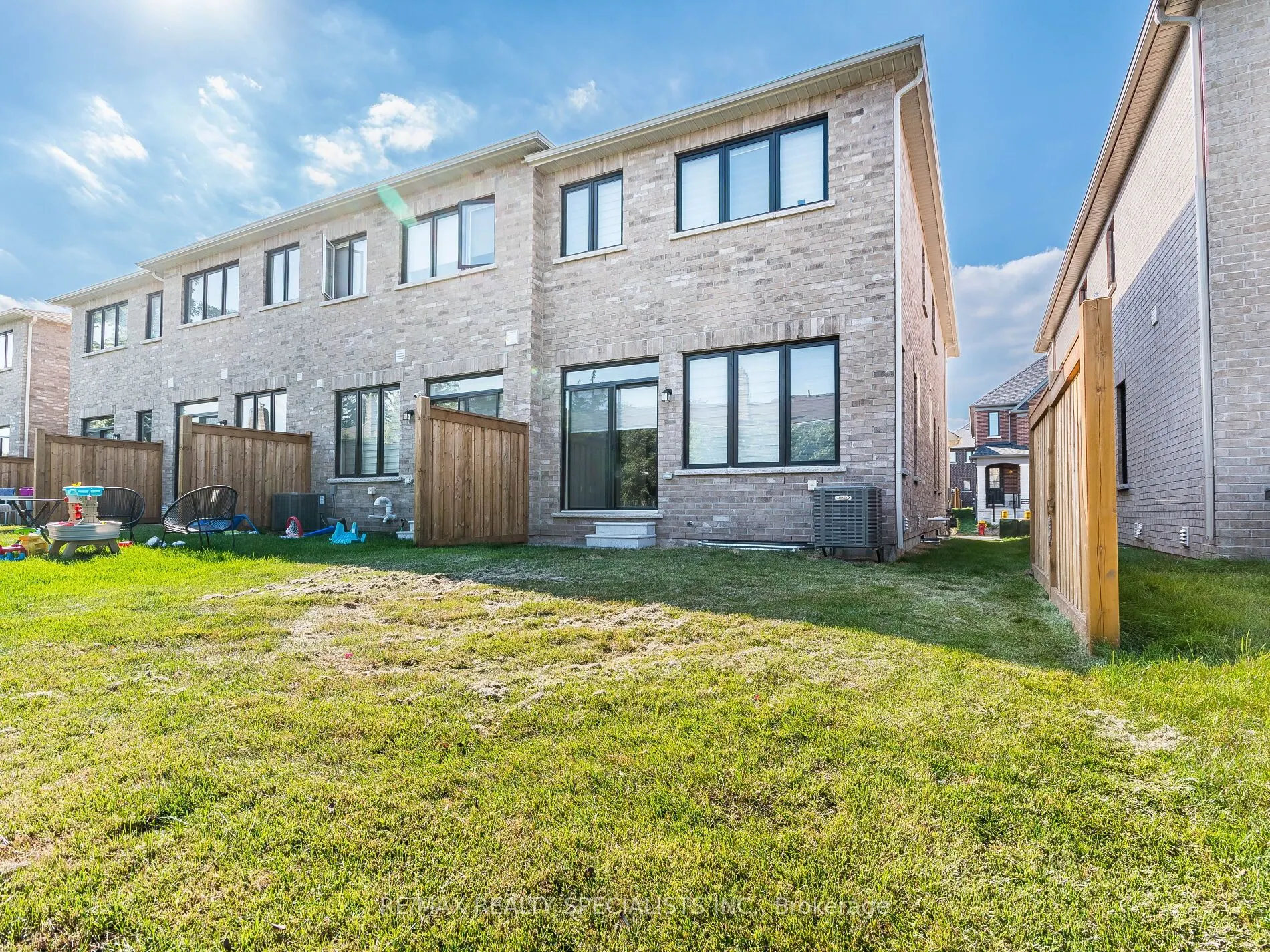 1416 Oakmont Common E
