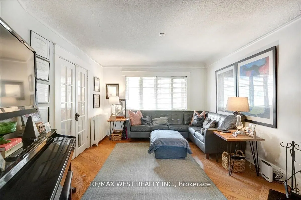 30 Glendale Avenue