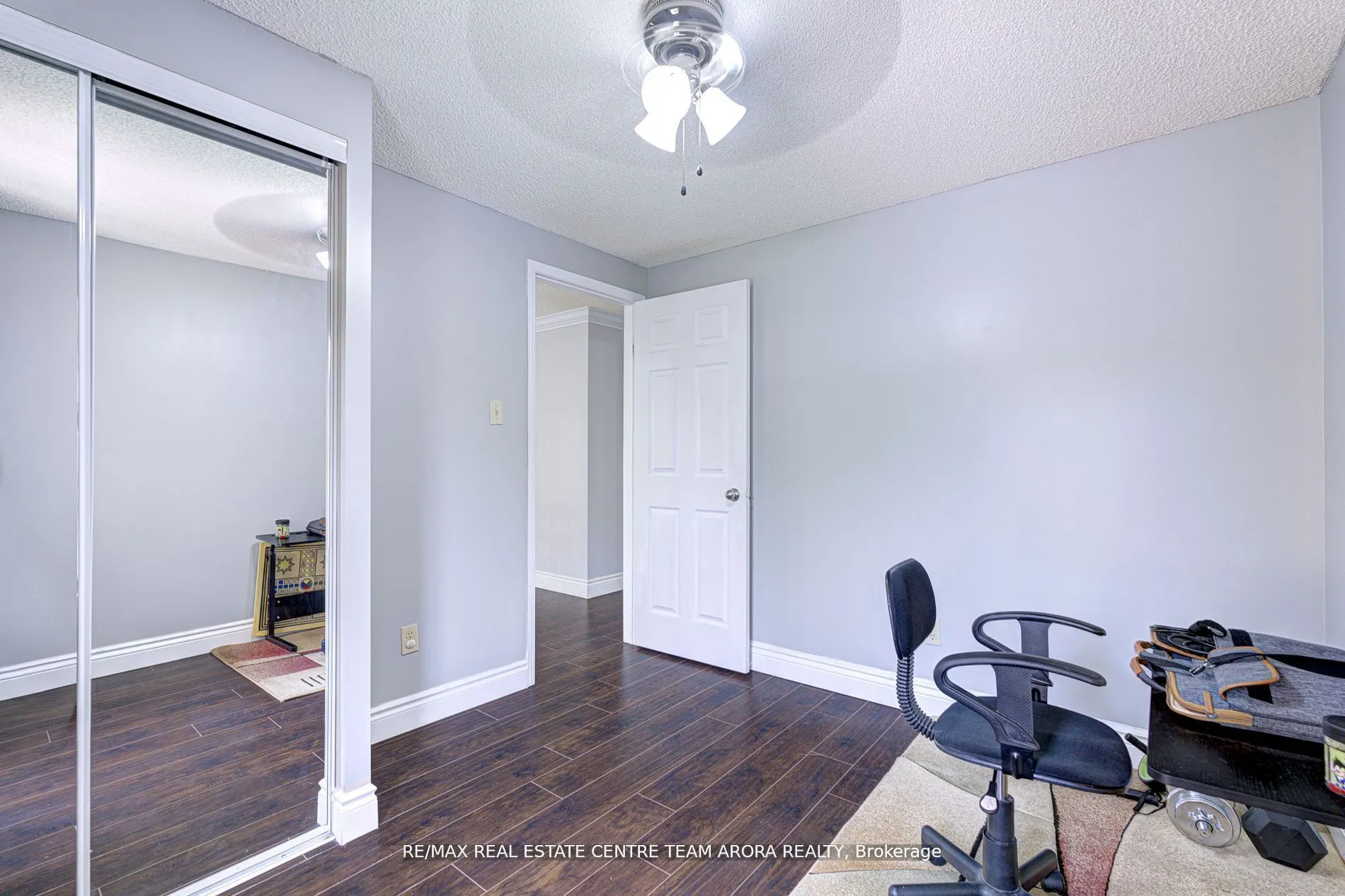 53 Cheviot Crescent, ##Upper