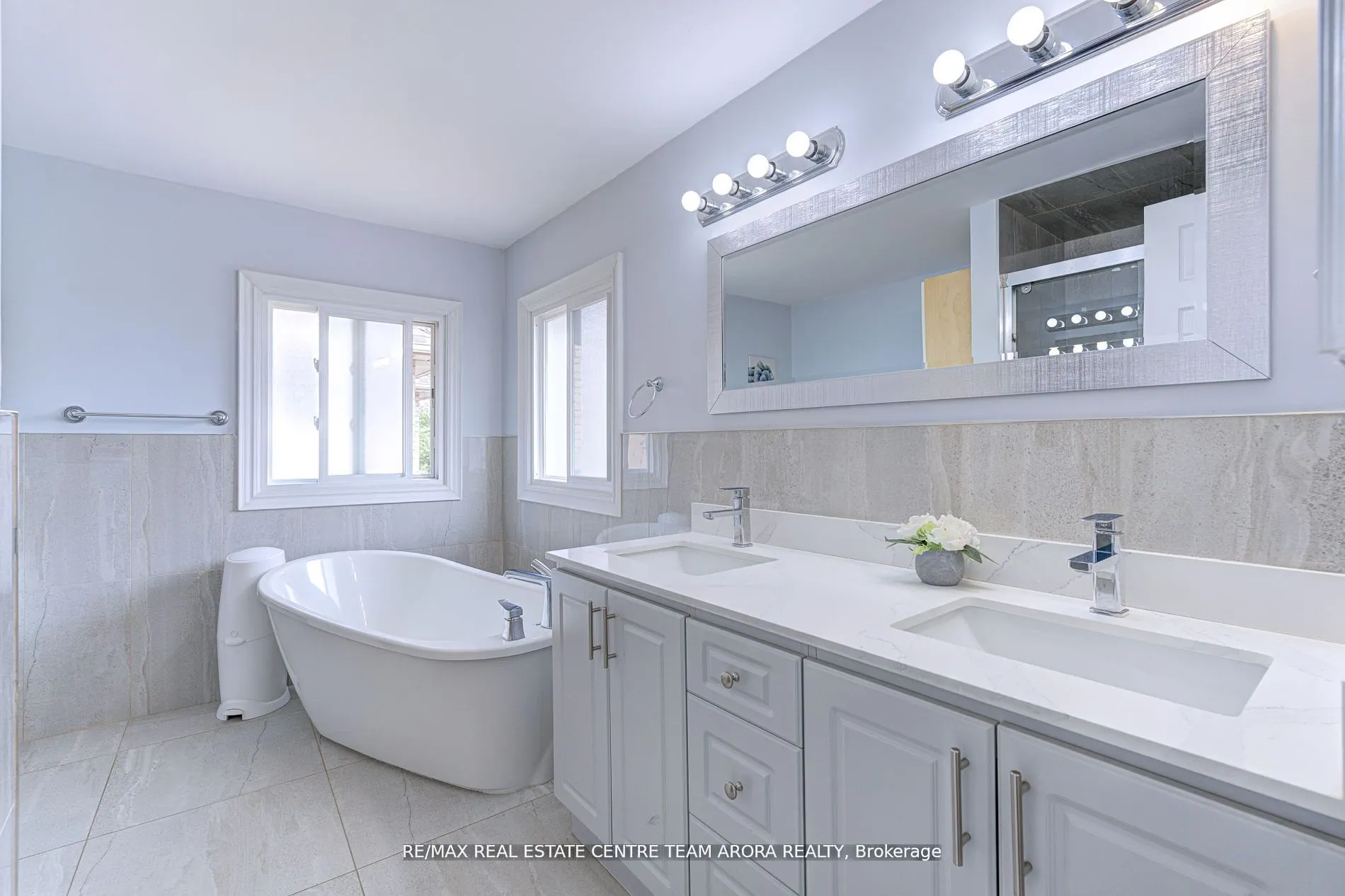 53 Cheviot Crescent, ##Upper